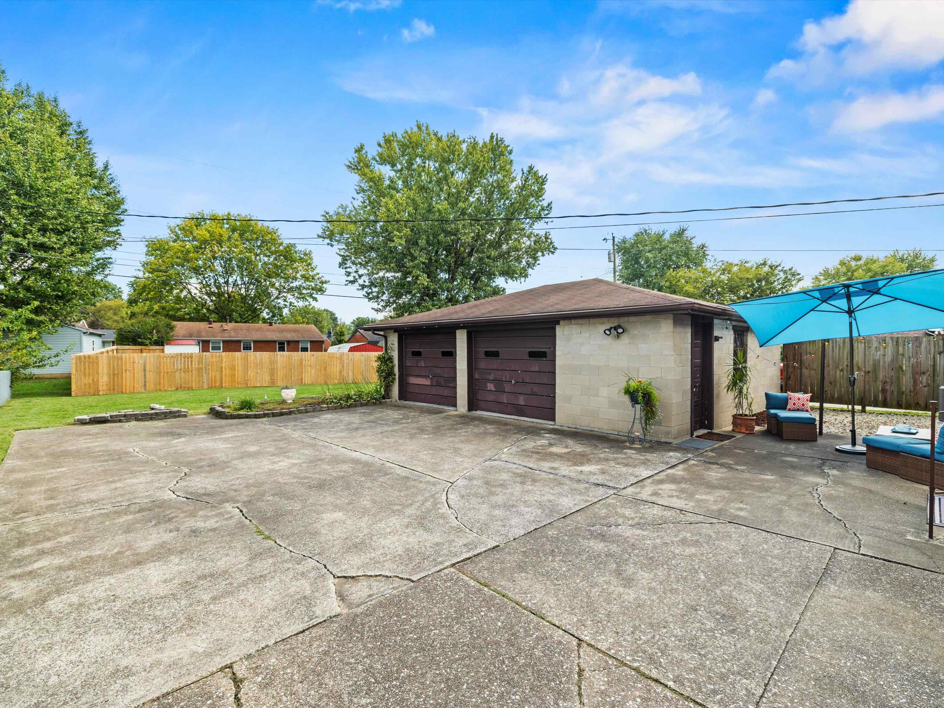 1226 Rose Hill Drive, Owensboro, Kentucky 42303, 3 Bedrooms Bedrooms, ,1 BathroomBathrooms,Single Family Residence,For Sale,Rose Hill Drive,90767