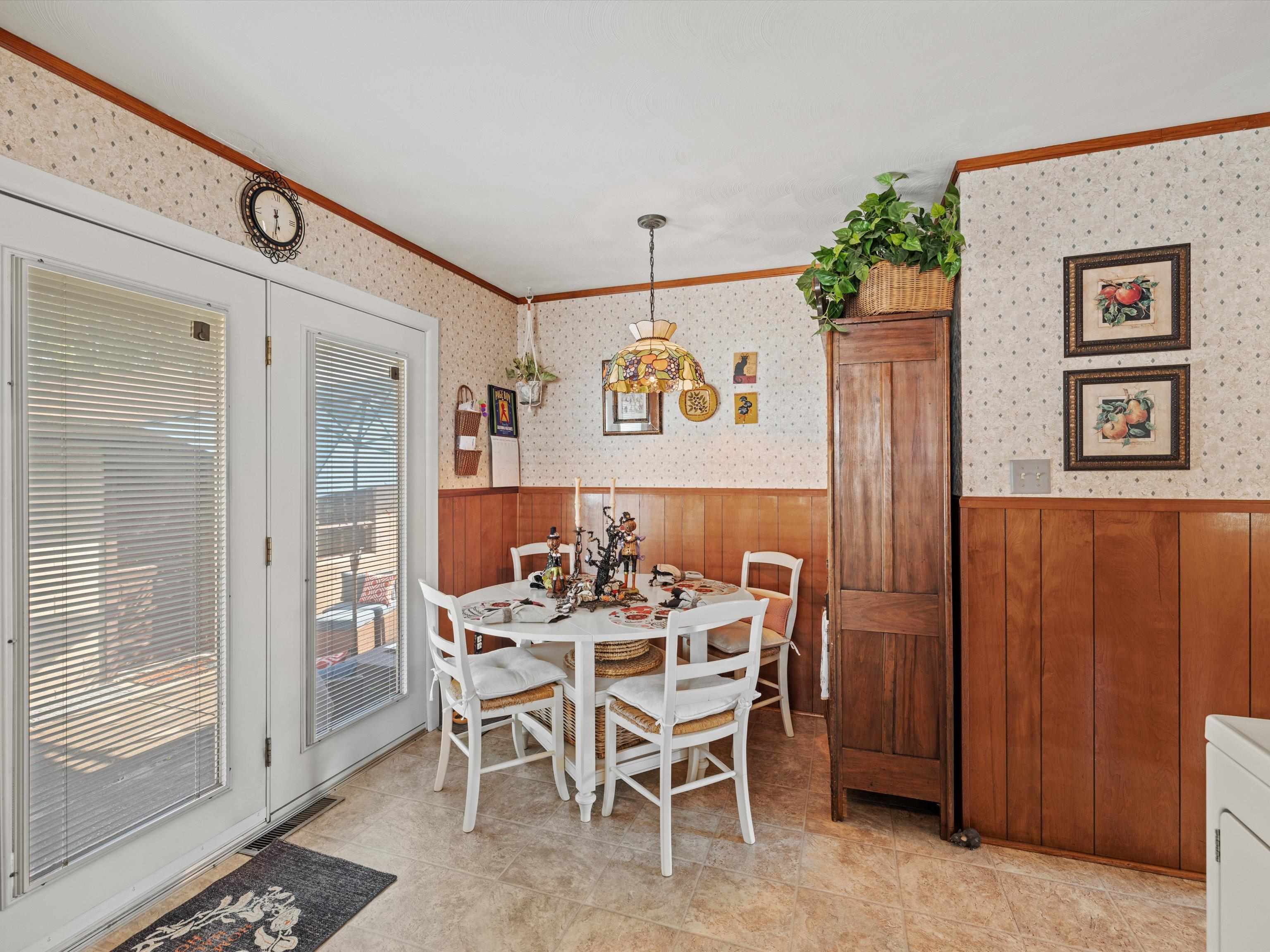 1226 Rose Hill Drive, Owensboro, Kentucky 42303, 3 Bedrooms Bedrooms, ,1 BathroomBathrooms,Single Family Residence,For Sale,Rose Hill Drive,90767