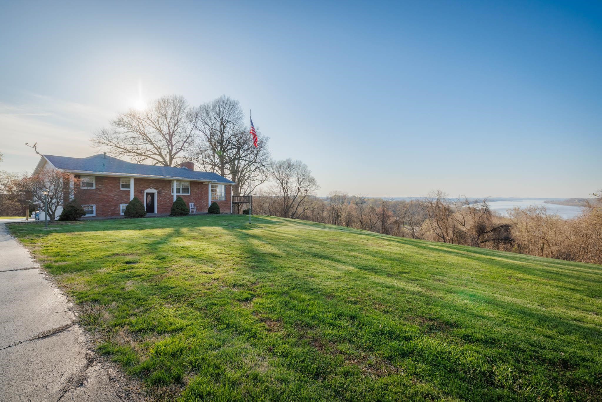 230 Overlook Dr., Hawesville, Kentucky 42348, 4 Bedrooms Bedrooms, ,2 BathroomsBathrooms,Single Family Residence,For Sale,Overlook Dr.,90771