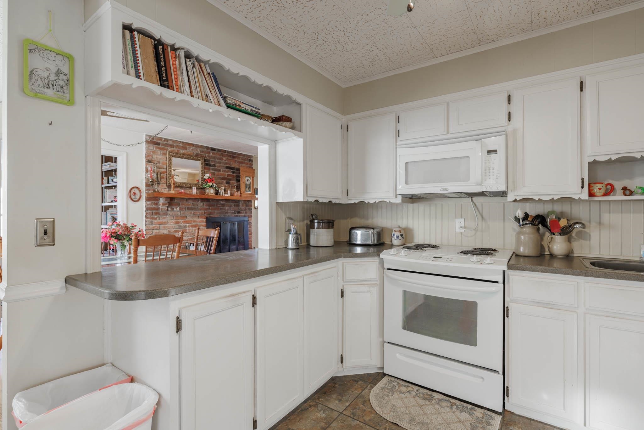 230 Overlook Dr., Hawesville, Kentucky 42348, 4 Bedrooms Bedrooms, ,2 BathroomsBathrooms,Single Family Residence,For Sale,Overlook Dr.,90771