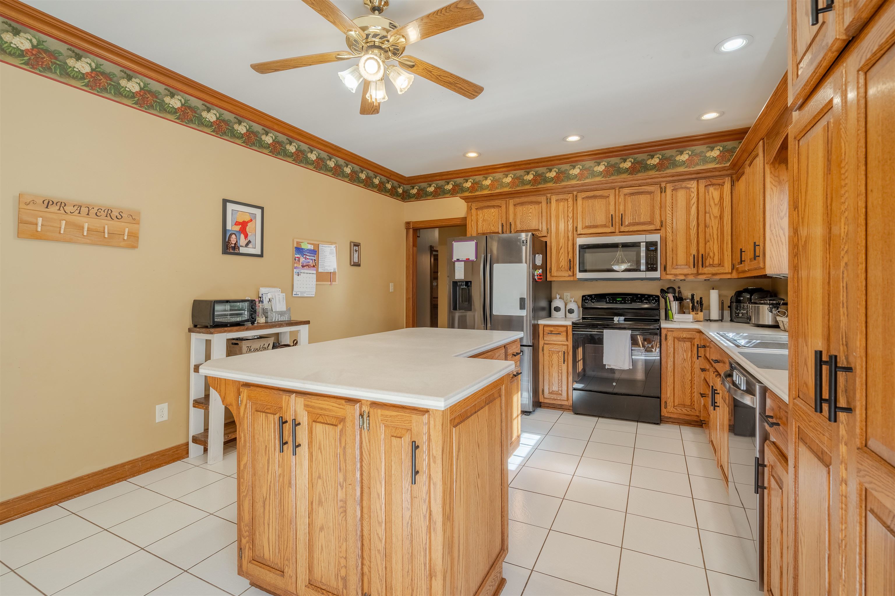615 Lee Henderson Rd, Lewisport, Indiana 42351, 4 Bedrooms Bedrooms, ,2 BathroomsBathrooms,Ranch,For Sale,Lee Henderson Rd,90772