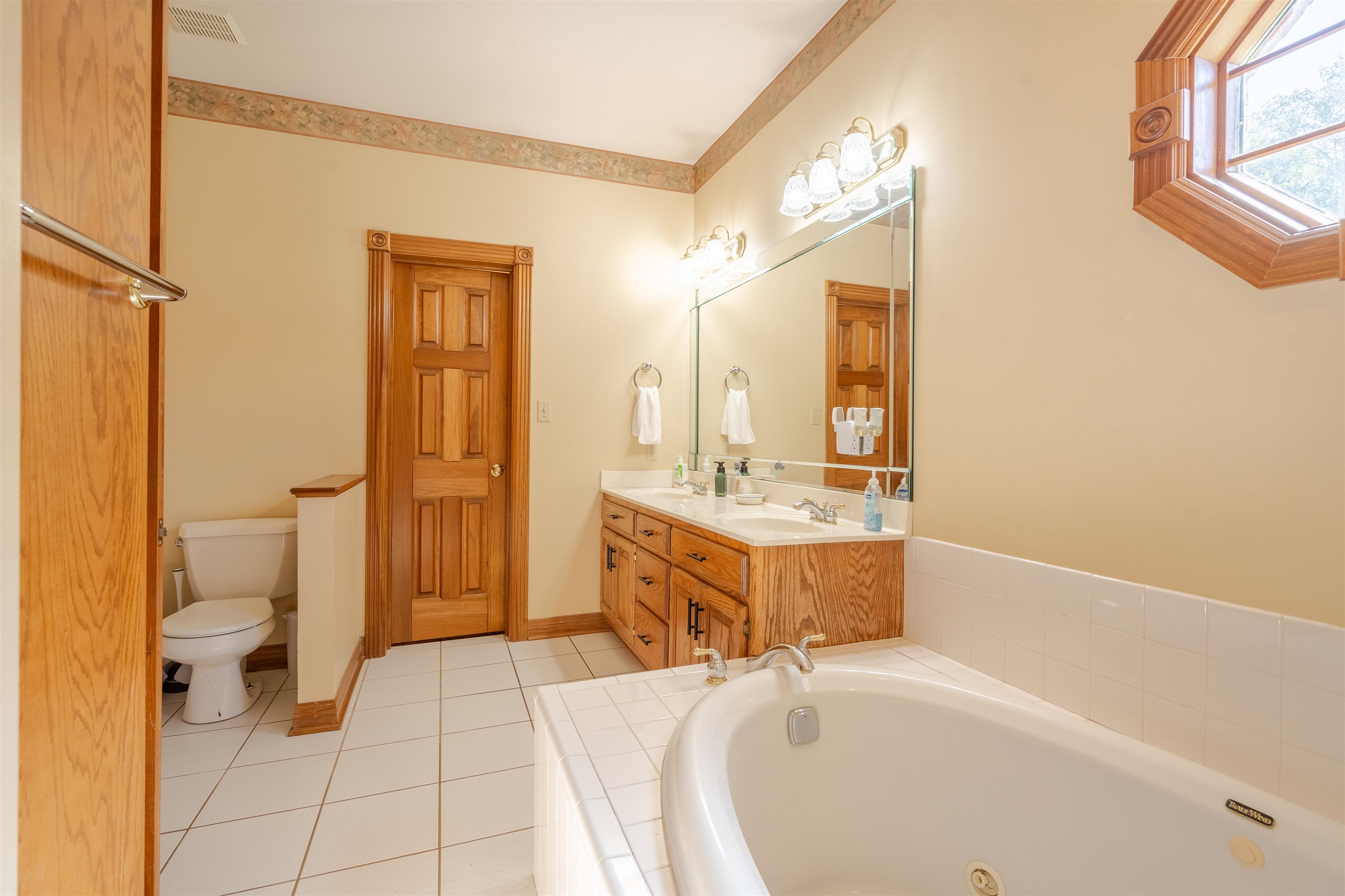 615 Lee Henderson Rd, Lewisport, Indiana 42351, 4 Bedrooms Bedrooms, ,2 BathroomsBathrooms,Ranch,For Sale,Lee Henderson Rd,90772