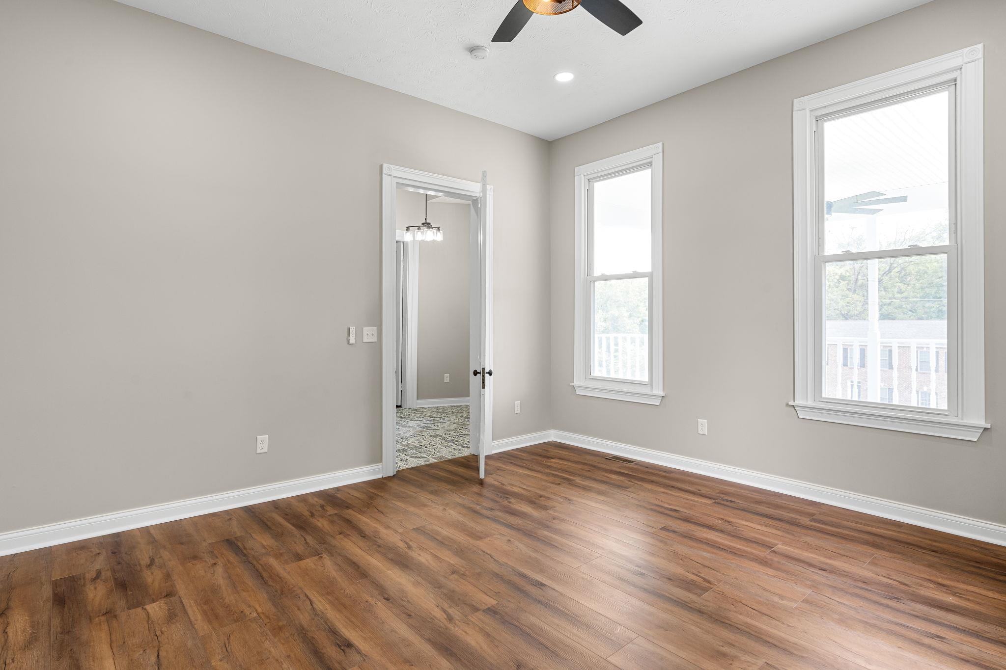 456 Main St, Brandenburg, Kentucky 40108, 6 Bedrooms Bedrooms, ,5 BathroomsBathrooms,Single Family Residence,For Sale,Main St,90774