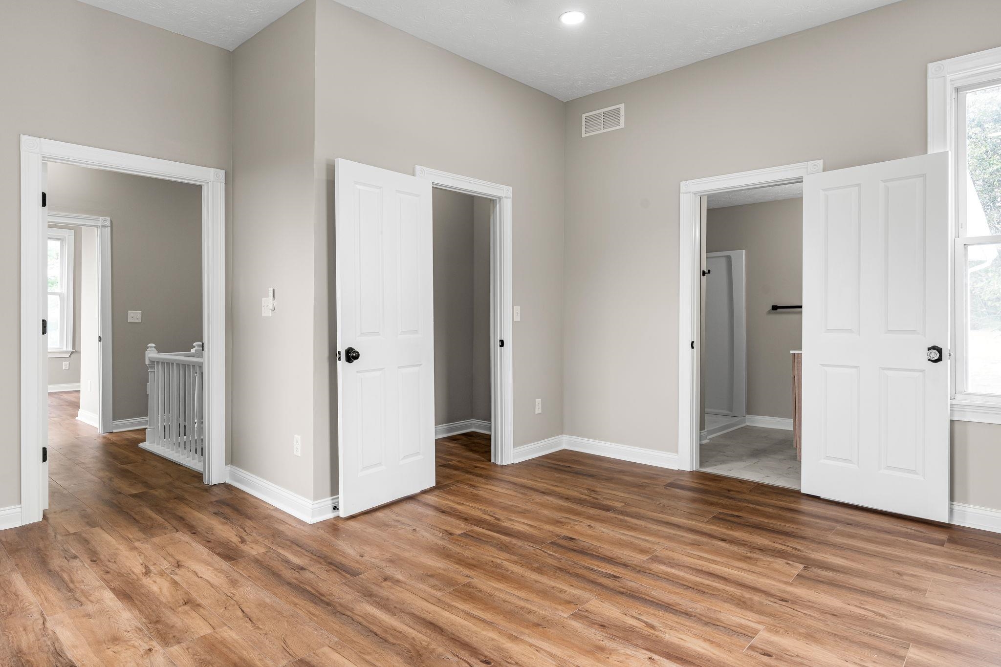 456 Main St, Brandenburg, Kentucky 40108, 6 Bedrooms Bedrooms, ,5 BathroomsBathrooms,Single Family Residence,For Sale,Main St,90774