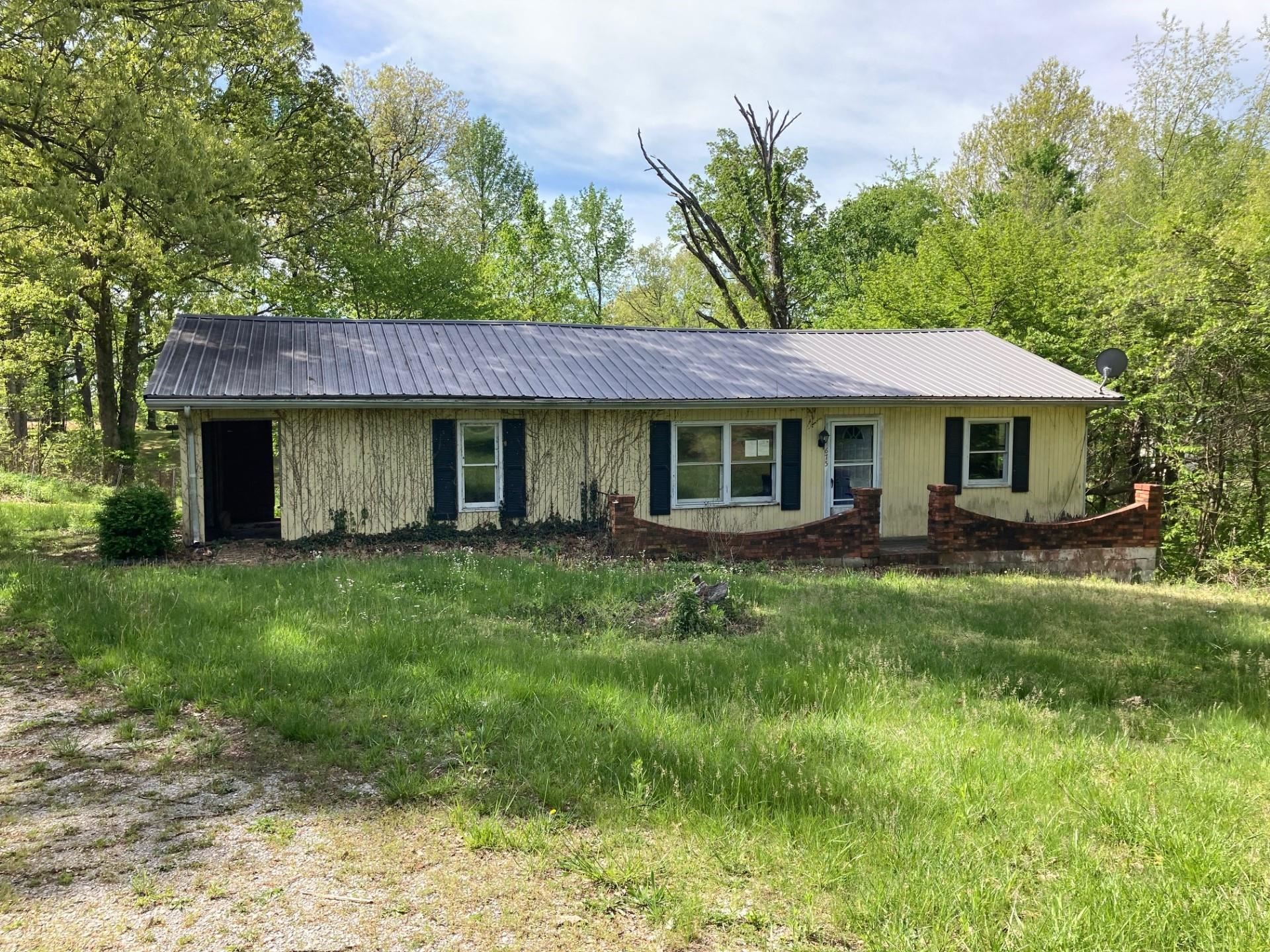675 Boling Rd, Utica, Kentucky 42376, 2 Bedrooms Bedrooms, ,1 BathroomBathrooms,Single Family Residence,For Sale,Boling Rd,90776