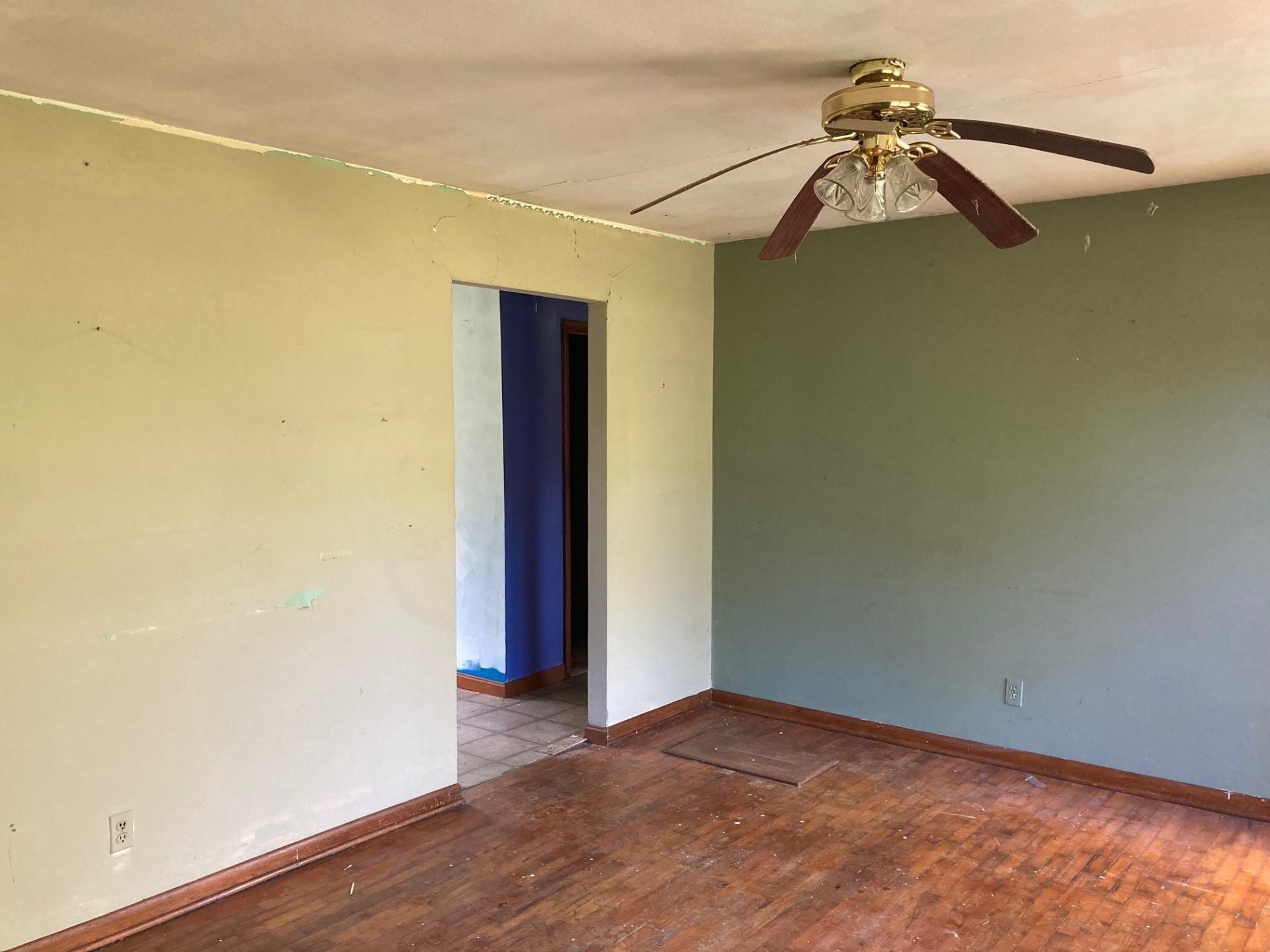675 Boling Rd, Utica, Kentucky 42376, 2 Bedrooms Bedrooms, ,1 BathroomBathrooms,Single Family Residence,For Sale,Boling Rd,90776