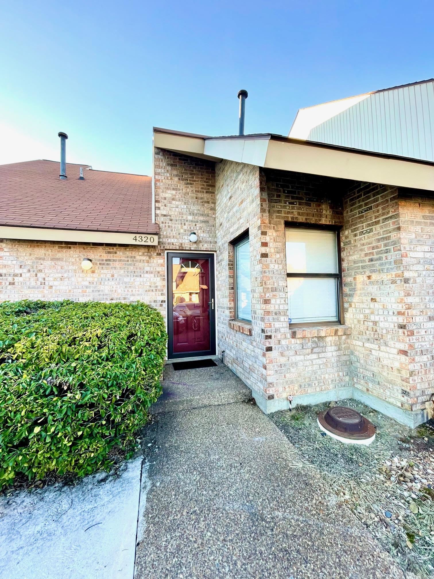 4320 Loft Cove, Owensboro, Kentucky 42303, 2 Bedrooms Bedrooms, ,1 BathroomBathrooms,Townhouse,For Sale,Loft Cove,90778