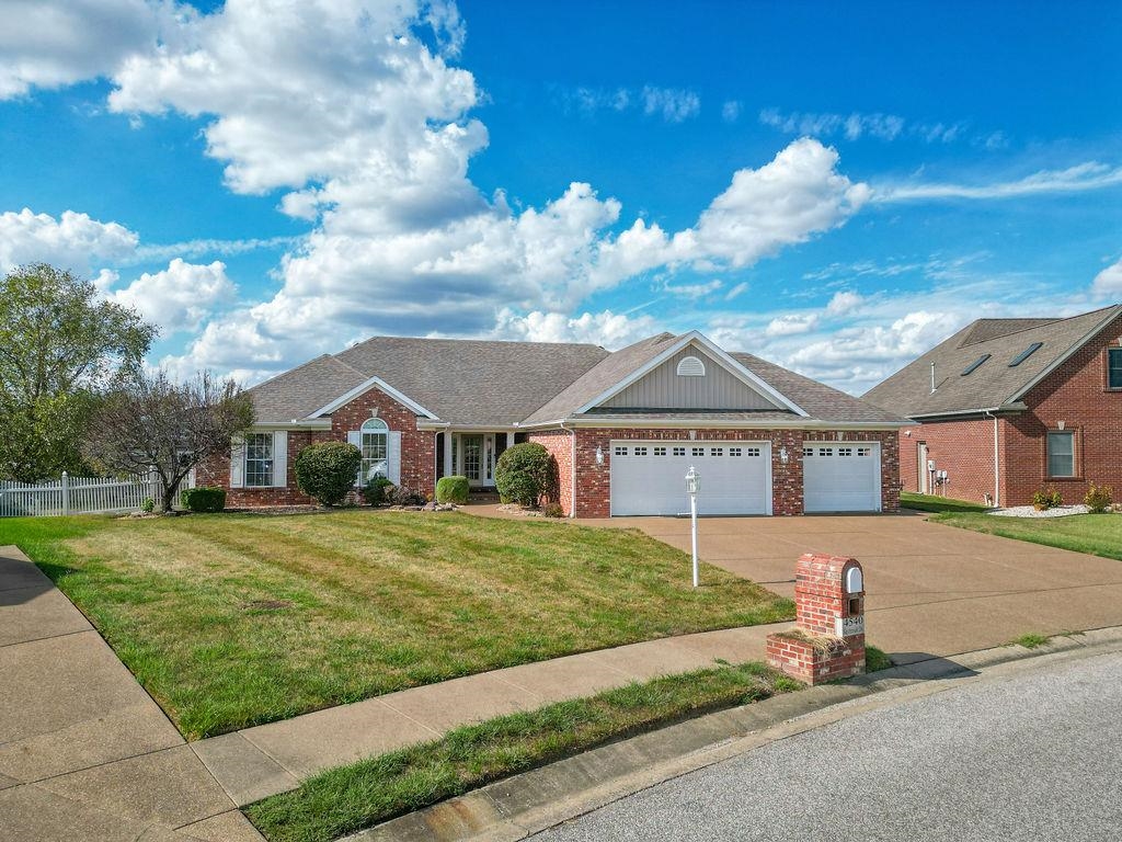 4540 Saybrook Drive, Evansville, Indiana 47711, 4 Bedrooms Bedrooms, ,3 BathroomsBathrooms,Single Family Residence,For Sale,Saybrook Drive,90782