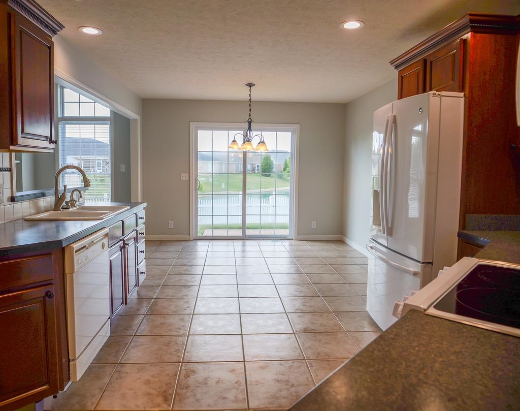 4540 Saybrook Drive, Evansville, Indiana 47711, 4 Bedrooms Bedrooms, ,3 BathroomsBathrooms,Single Family Residence,For Sale,Saybrook Drive,90782