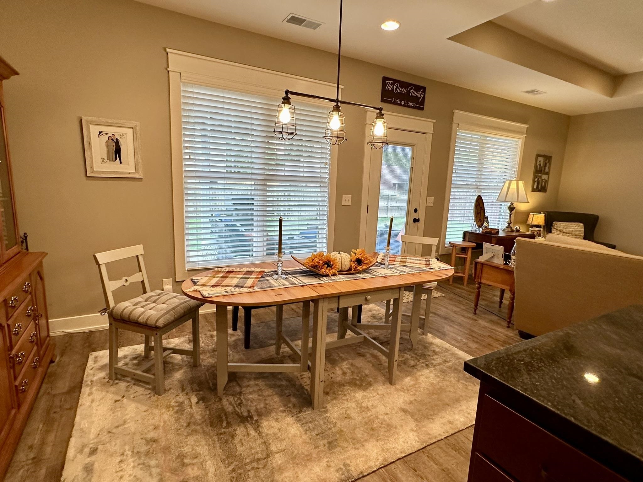 4114 Mayflower Dr, Owensboro, Kentucky 42303, 4 Bedrooms Bedrooms, ,2 BathroomsBathrooms,Single Family Residence,For Sale,Mayflower Dr,90784