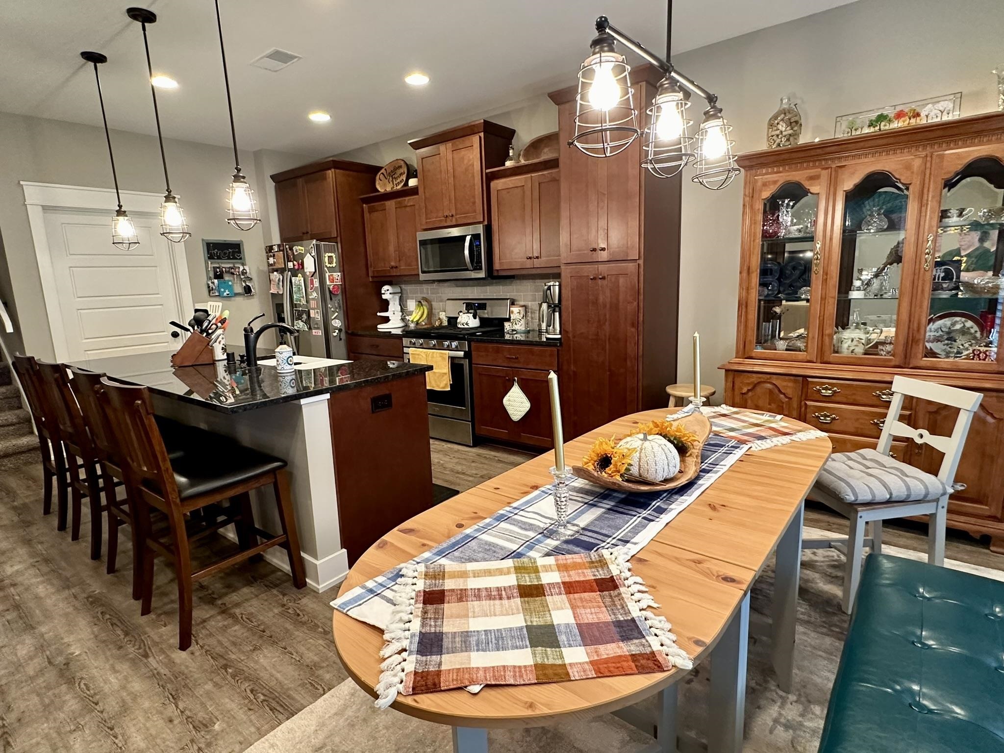 4114 Mayflower Dr, Owensboro, Kentucky 42303, 4 Bedrooms Bedrooms, ,2 BathroomsBathrooms,Single Family Residence,For Sale,Mayflower Dr,90784