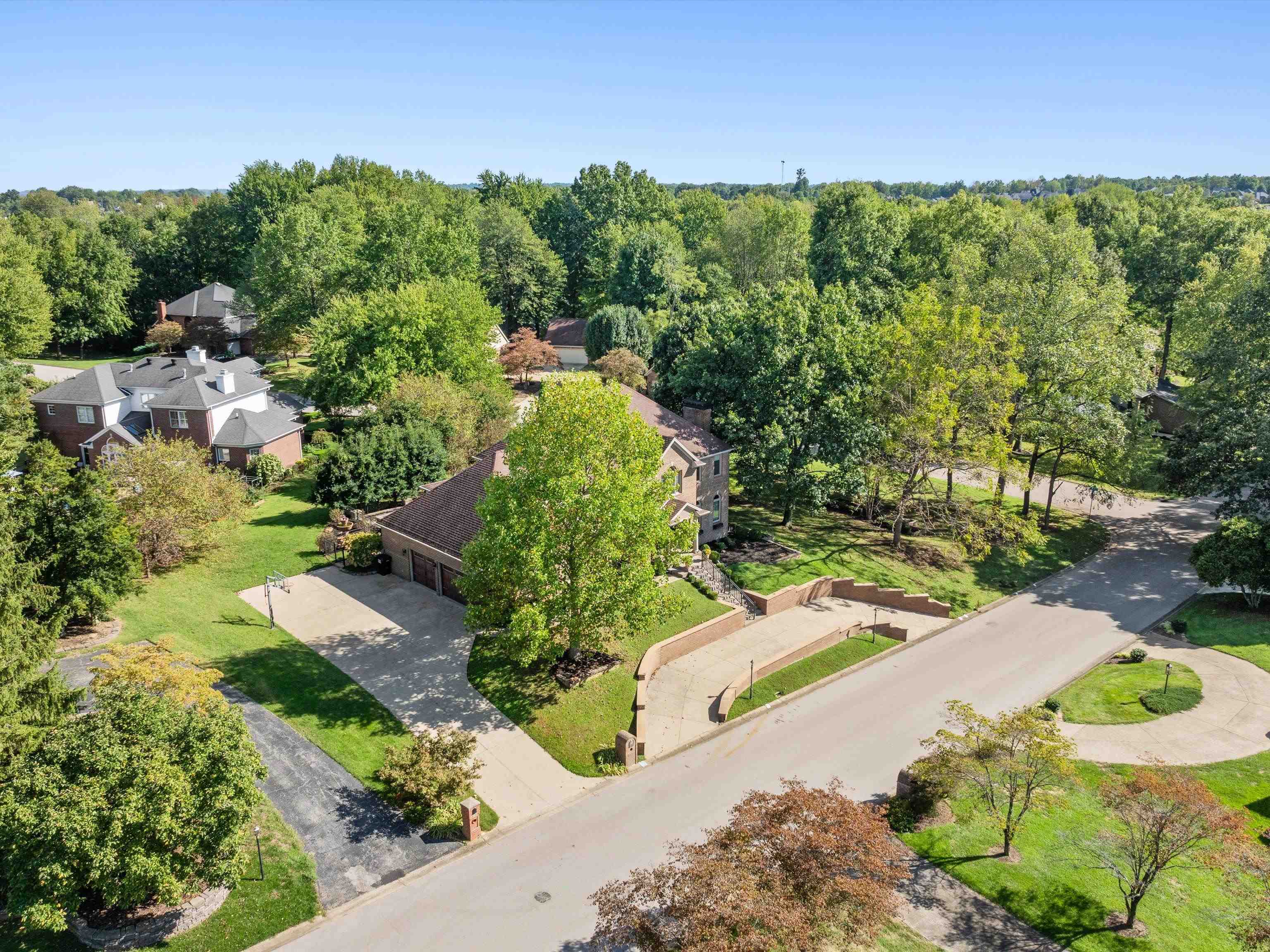 4007 Wood Trace, Owensboro, Kentucky 42303, 4 Bedrooms Bedrooms, ,3 BathroomsBathrooms,Single Family Residence,For Sale,Wood Trace,90788
