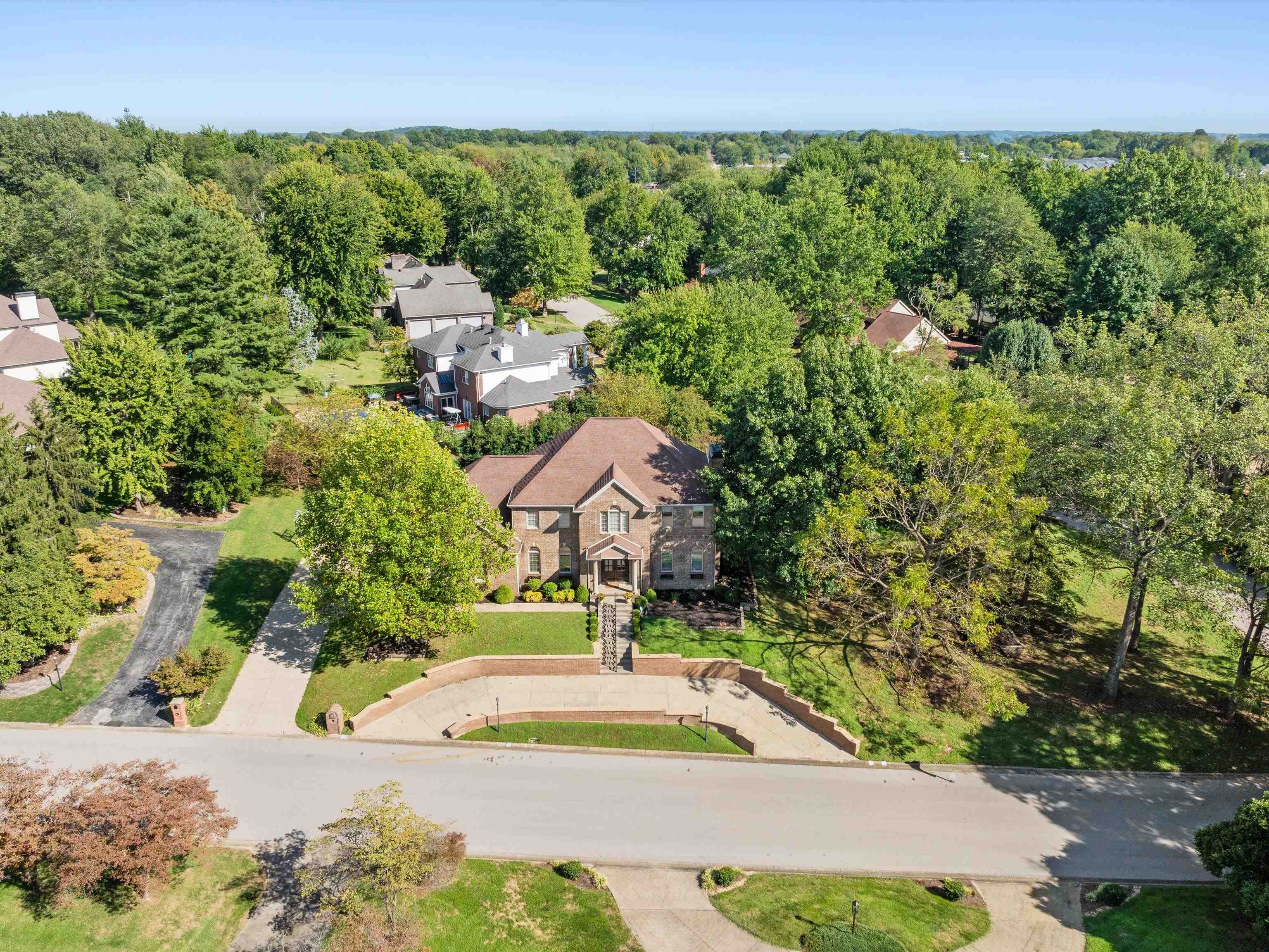 4007 Wood Trace, Owensboro, Kentucky 42303, 4 Bedrooms Bedrooms, ,3 BathroomsBathrooms,Single Family Residence,For Sale,Wood Trace,90788