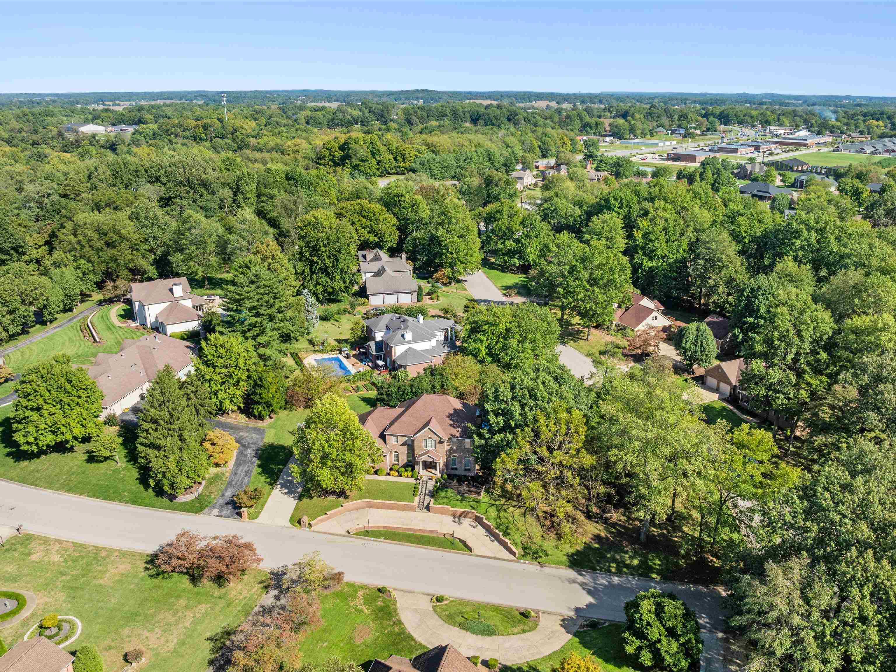 4007 Wood Trace, Owensboro, Kentucky 42303, 4 Bedrooms Bedrooms, ,3 BathroomsBathrooms,Single Family Residence,For Sale,Wood Trace,90788