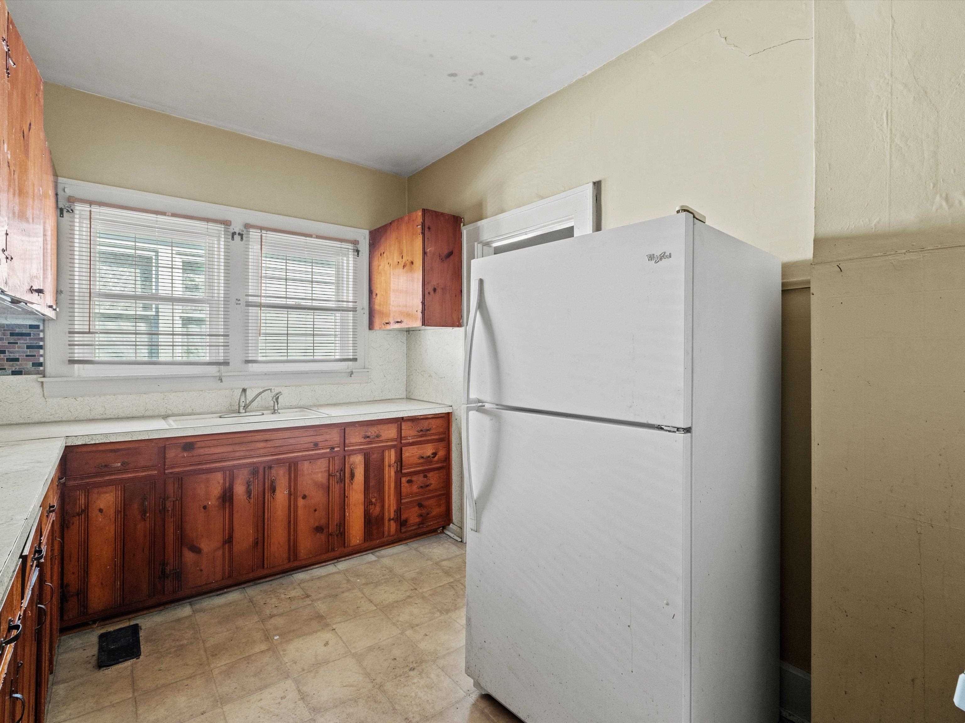 433 21st, Owensboro, Kentucky 42303-7734, 2 Bedrooms Bedrooms, ,1 BathroomBathrooms,Single Family Residence,For Sale,21st,90791