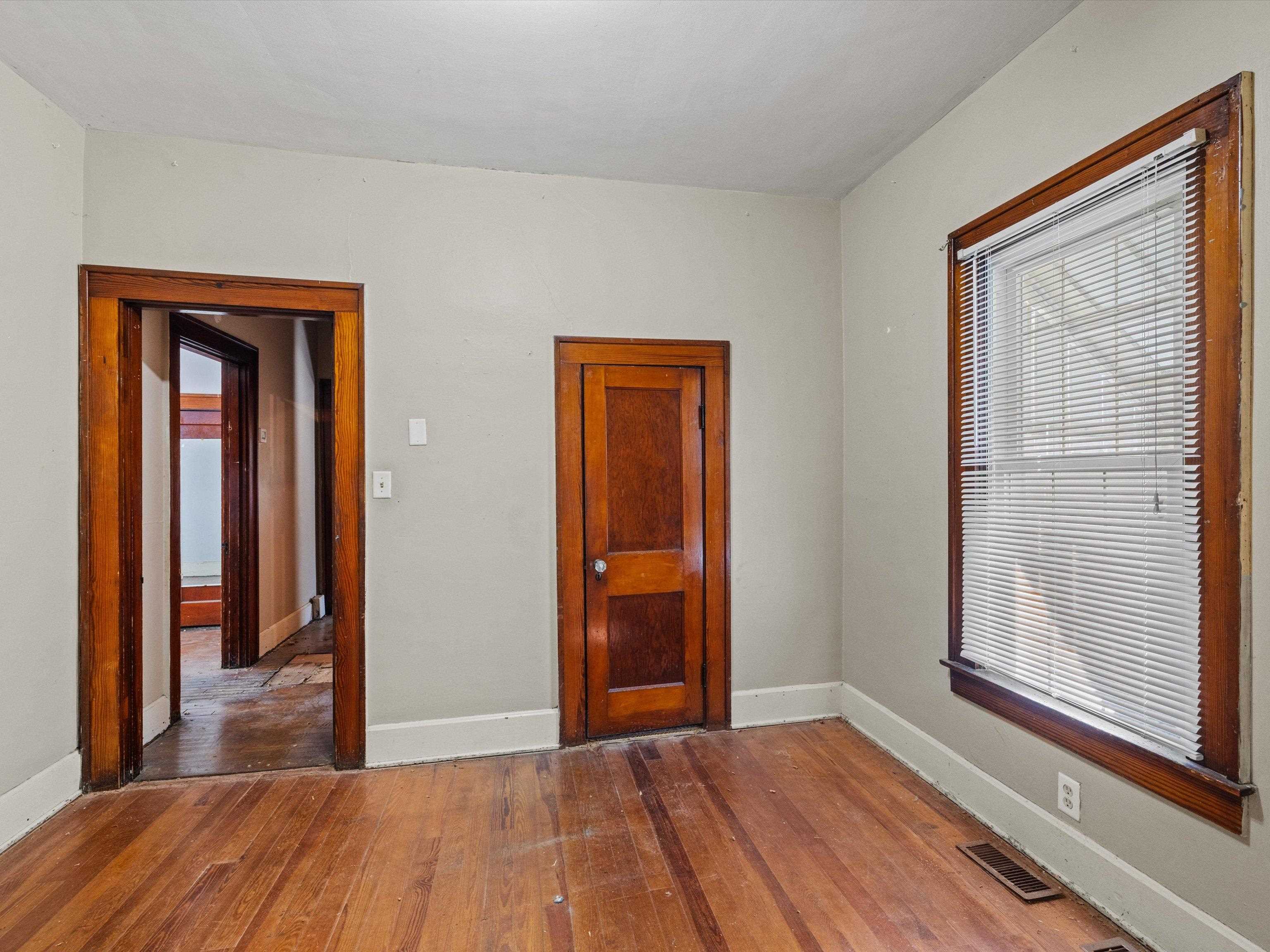 433 21st, Owensboro, Kentucky 42303-7734, 2 Bedrooms Bedrooms, ,1 BathroomBathrooms,Single Family Residence,For Sale,21st,90791