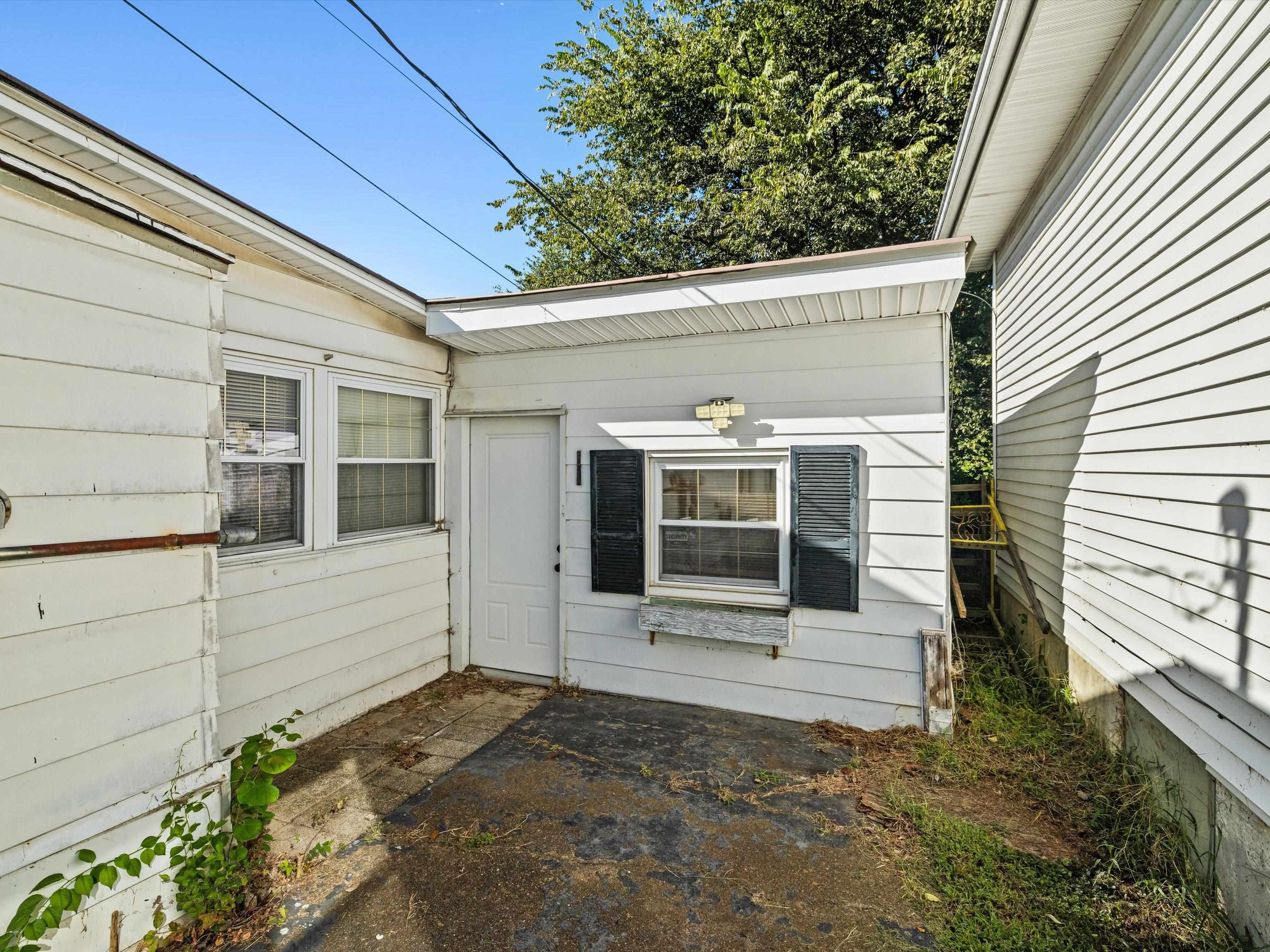 433 21st, Owensboro, Kentucky 42303-7734, 2 Bedrooms Bedrooms, ,1 BathroomBathrooms,Single Family Residence,For Sale,21st,90791