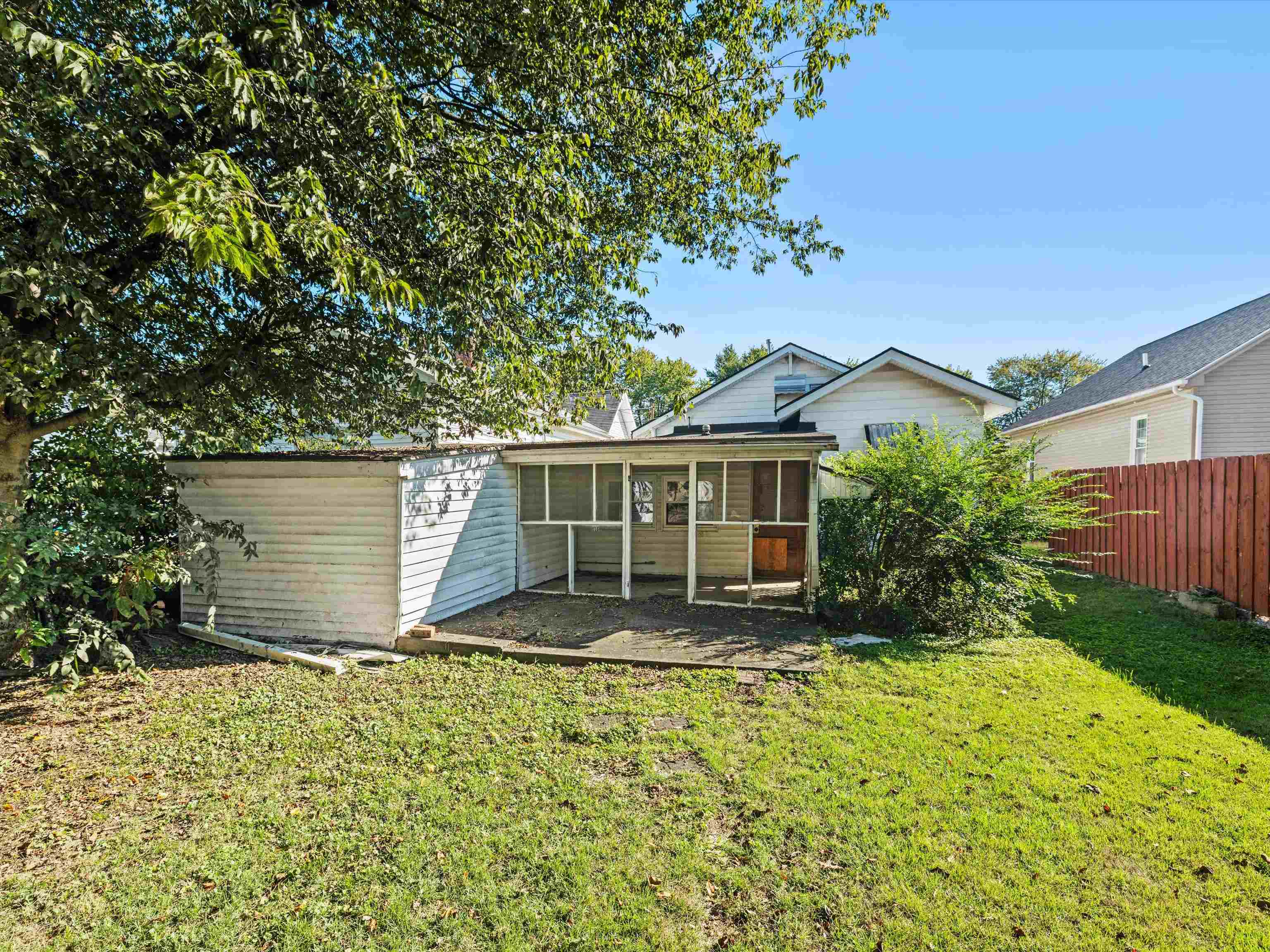 433 21st, Owensboro, Kentucky 42303-7734, 2 Bedrooms Bedrooms, ,1 BathroomBathrooms,Single Family Residence,For Sale,21st,90791