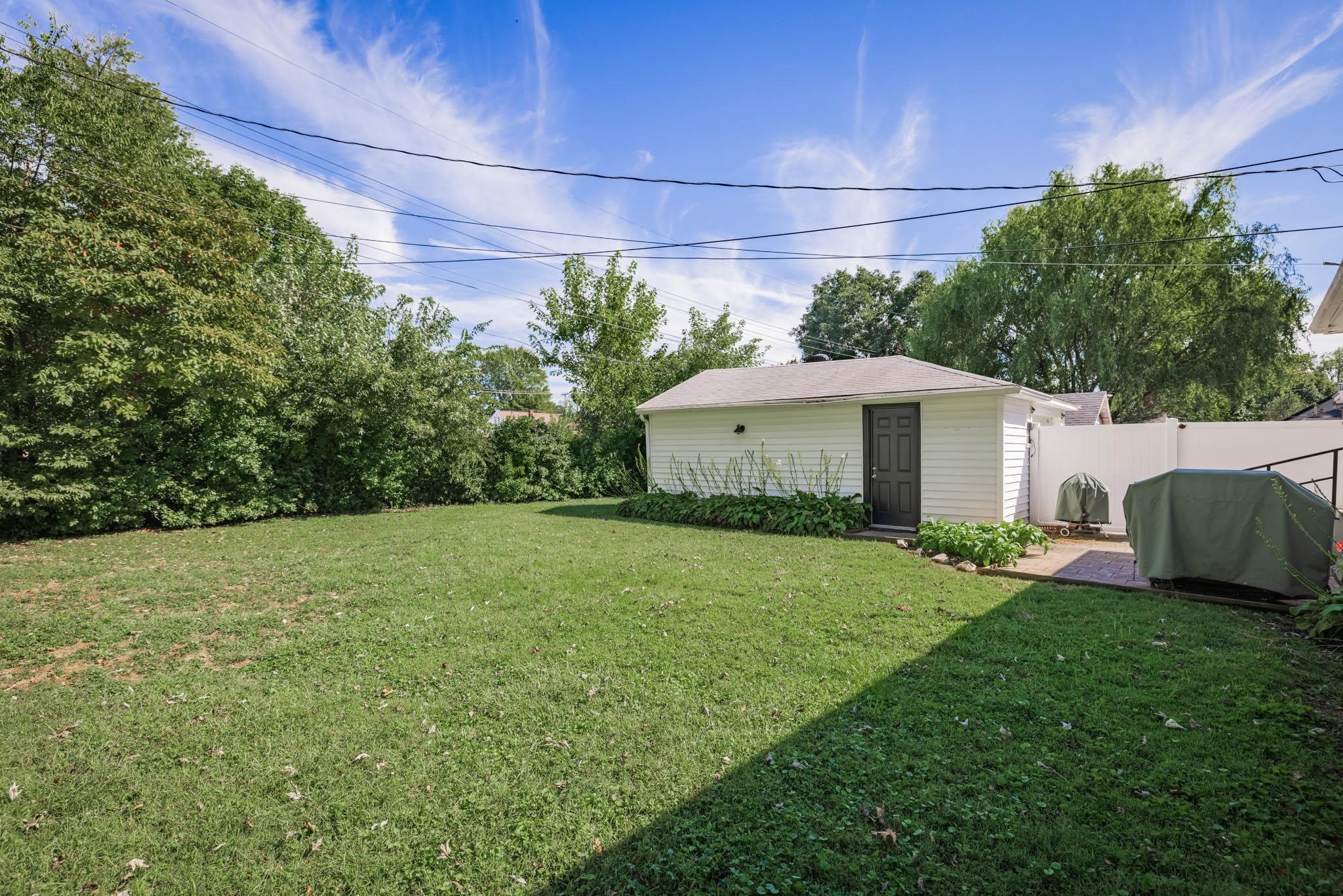 1901 Cherokee Dr, Owensboro, Kentucky 42301-4406, 2 Bedrooms Bedrooms, ,1 BathroomBathrooms,Single Family Residence,For Sale,Cherokee Dr,90792