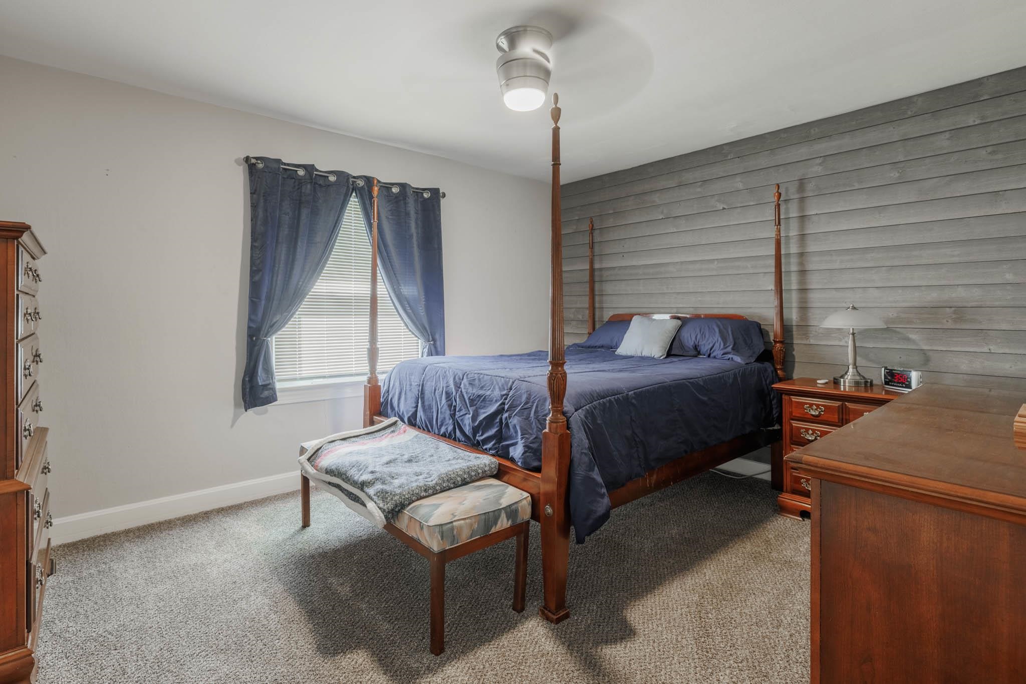 1901 Cherokee Dr, Owensboro, Kentucky 42301-4406, 2 Bedrooms Bedrooms, ,1 BathroomBathrooms,Single Family Residence,For Sale,Cherokee Dr,90792