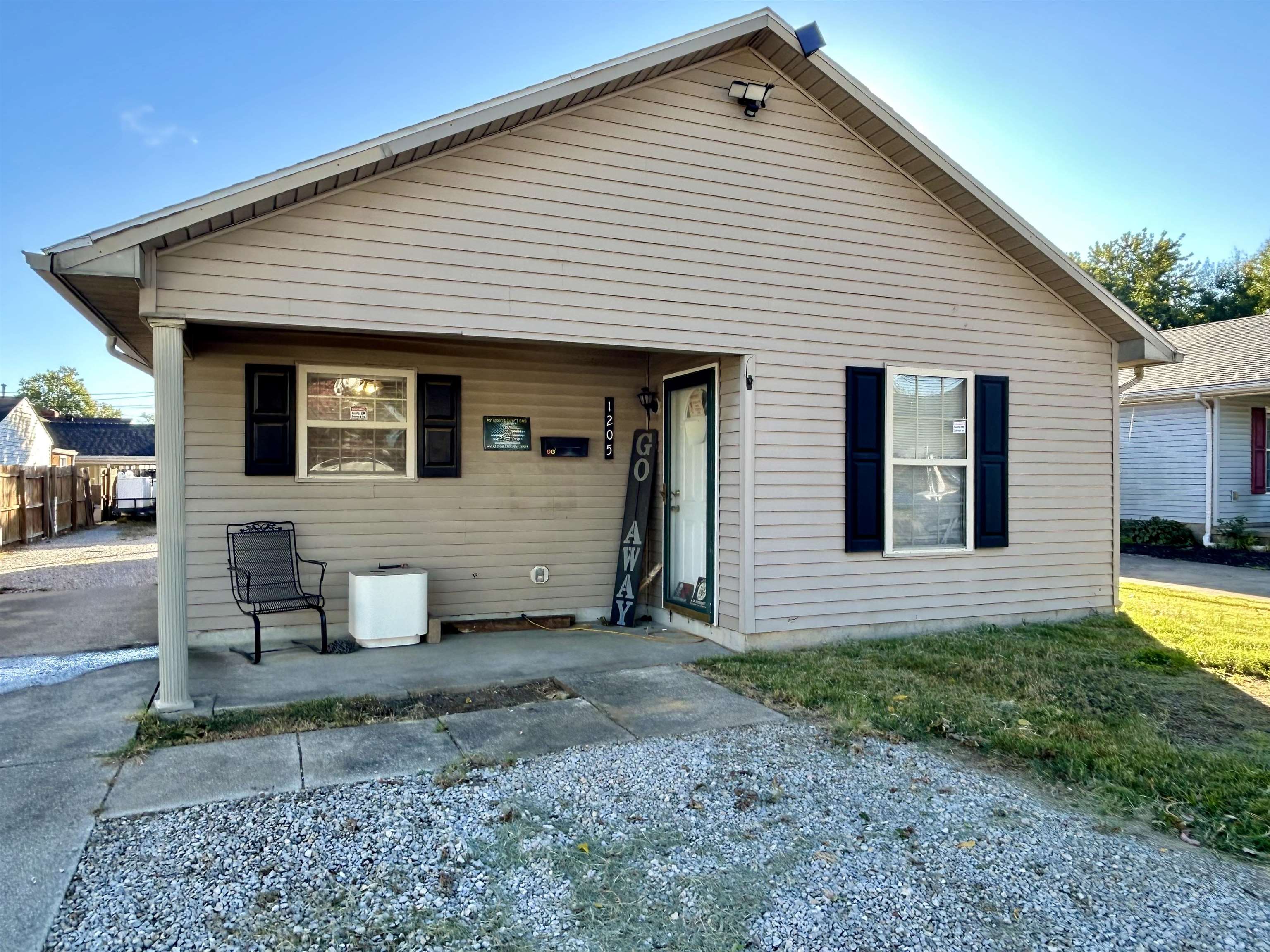 1205 Werner Ave, Owensboro, Kentucky 42301, 3 Bedrooms Bedrooms, ,1 BathroomBathrooms,Single Family Residence,For Sale,Werner Ave,90794