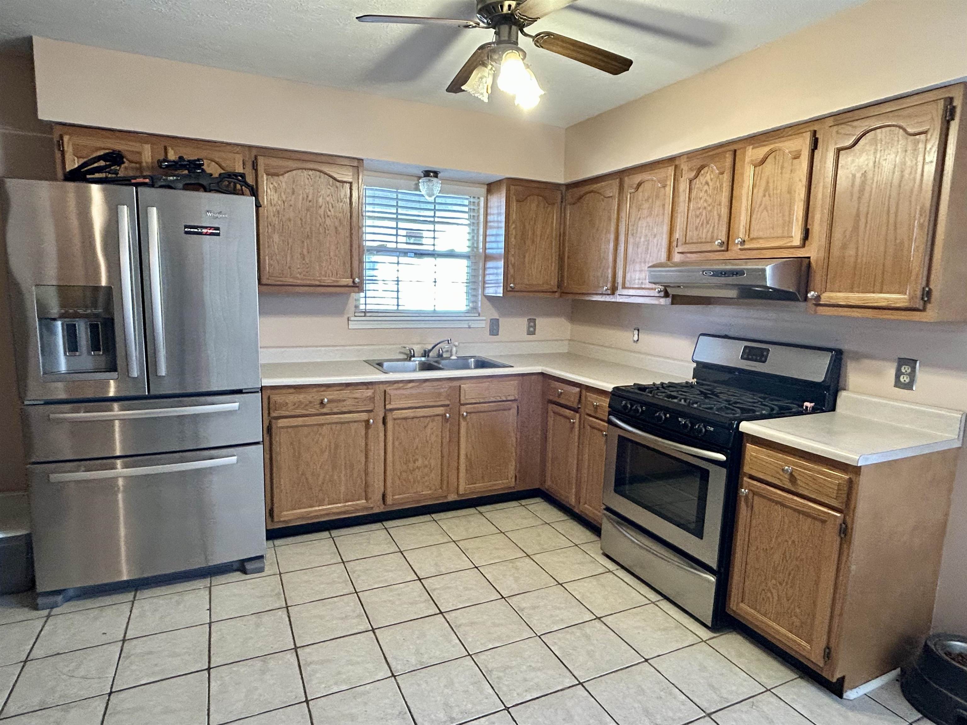 1205 Werner Ave, Owensboro, Kentucky 42301, 3 Bedrooms Bedrooms, ,1 BathroomBathrooms,Single Family Residence,For Sale,Werner Ave,90794