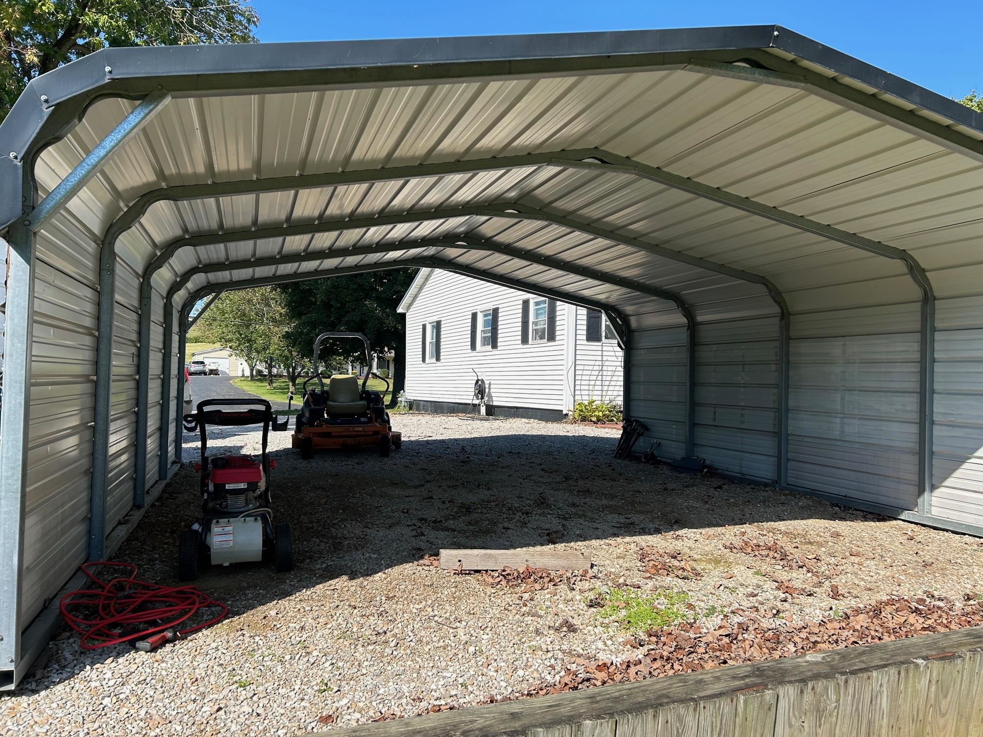 8555 Hwy 81, Owensboro, Kentucky 42301, 2 Bedrooms Bedrooms, ,1 BathroomBathrooms,Single Family Residence,For Sale,Hwy 81,90795