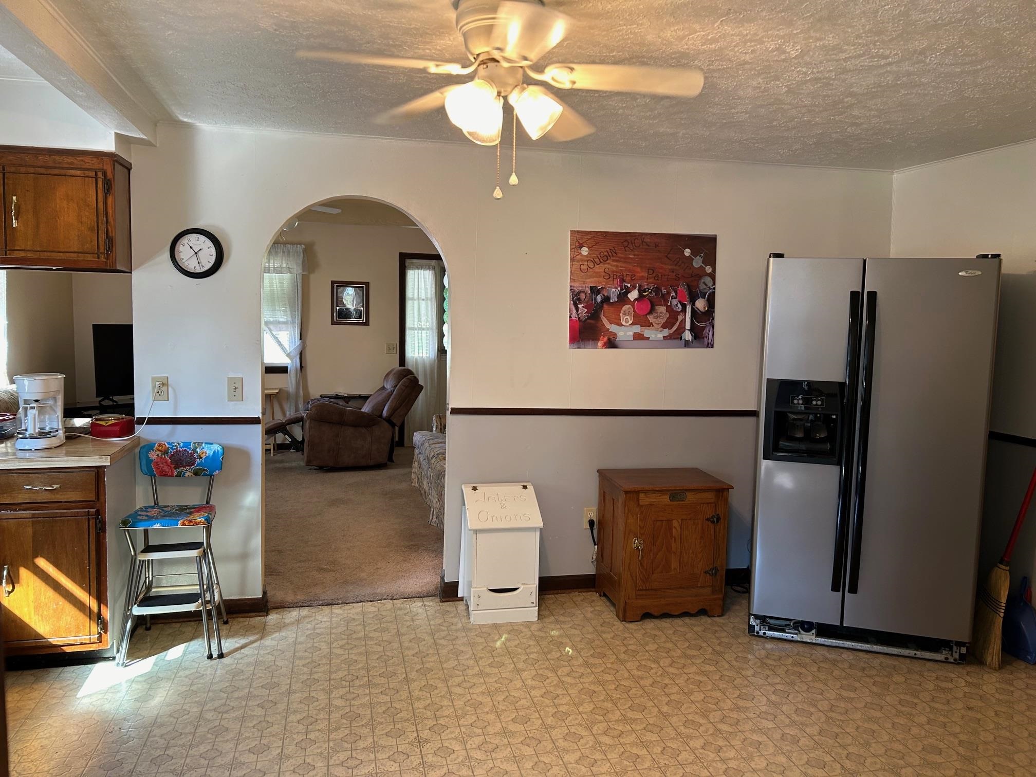 8555 Hwy 81, Owensboro, Kentucky 42301, 2 Bedrooms Bedrooms, ,1 BathroomBathrooms,Single Family Residence,For Sale,Hwy 81,90795