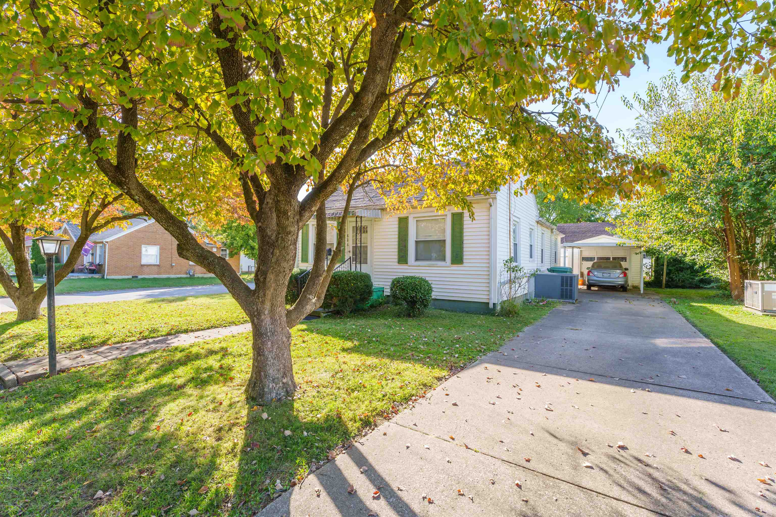 826 21St Street, Owensboro, Kentucky 42303, 2 Bedrooms Bedrooms, ,1 BathroomBathrooms,Single Family Residence,For Sale,21St Street,90796