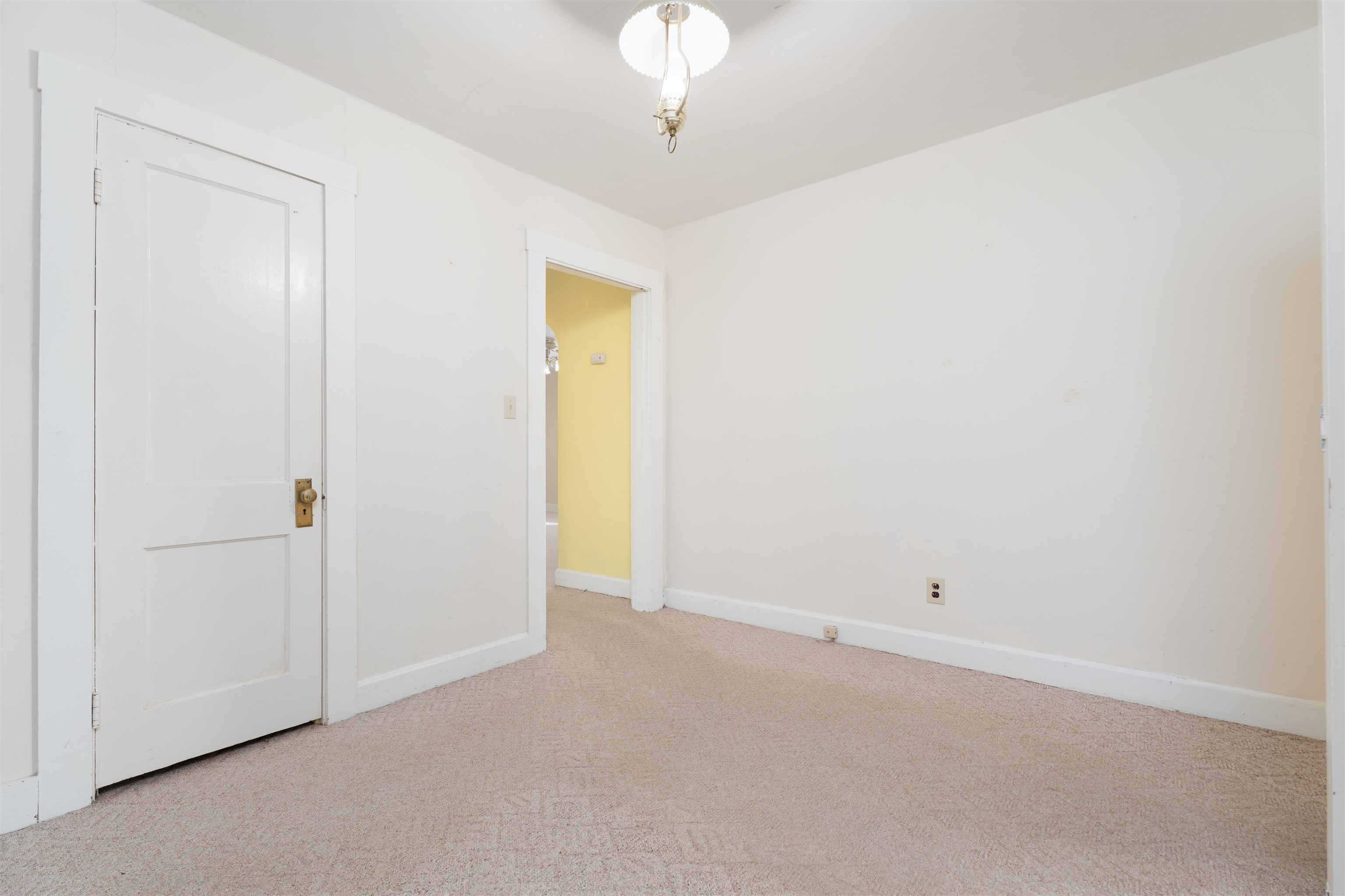 826 21St Street, Owensboro, Kentucky 42303, 2 Bedrooms Bedrooms, ,1 BathroomBathrooms,Single Family Residence,For Sale,21St Street,90796
