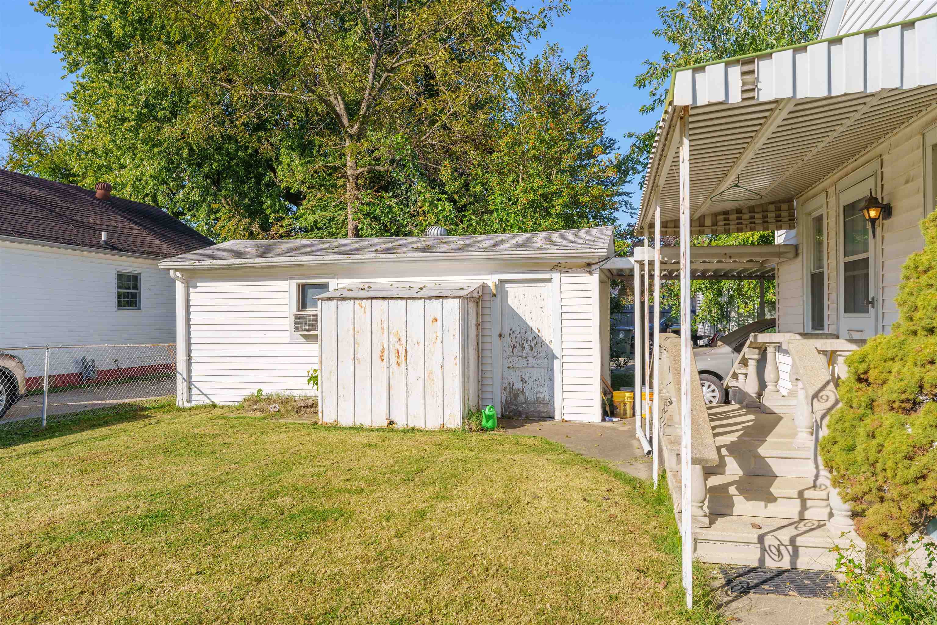 826 21St Street, Owensboro, Kentucky 42303, 2 Bedrooms Bedrooms, ,1 BathroomBathrooms,Single Family Residence,For Sale,21St Street,90796