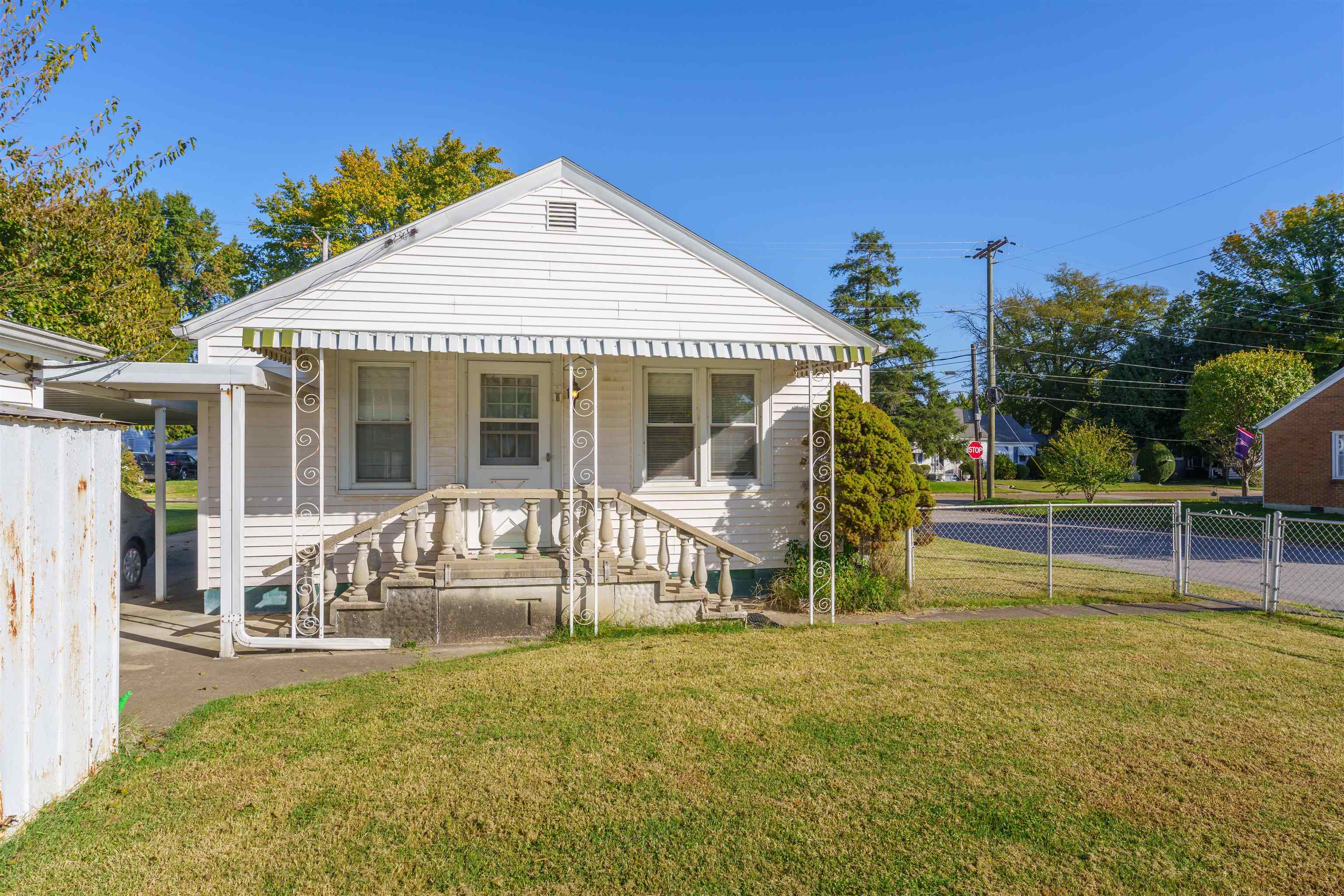 826 21St Street, Owensboro, Kentucky 42303, 2 Bedrooms Bedrooms, ,1 BathroomBathrooms,Single Family Residence,For Sale,21St Street,90796