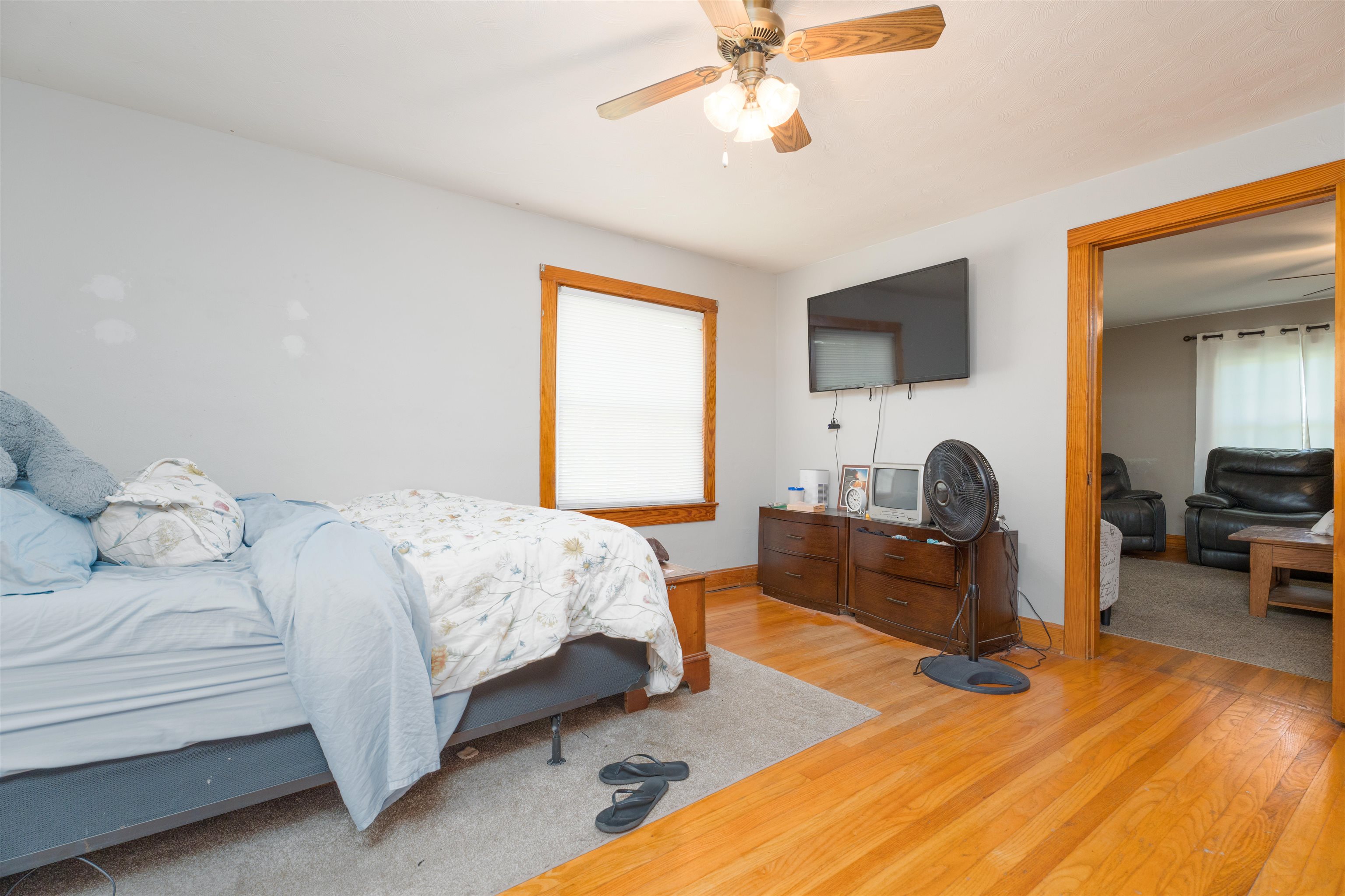 10808 Mill St., Utica, Kentucky 42376, 5 Bedrooms Bedrooms, ,2 BathroomsBathrooms,Single Family Residence,For Sale,Mill St.,90797