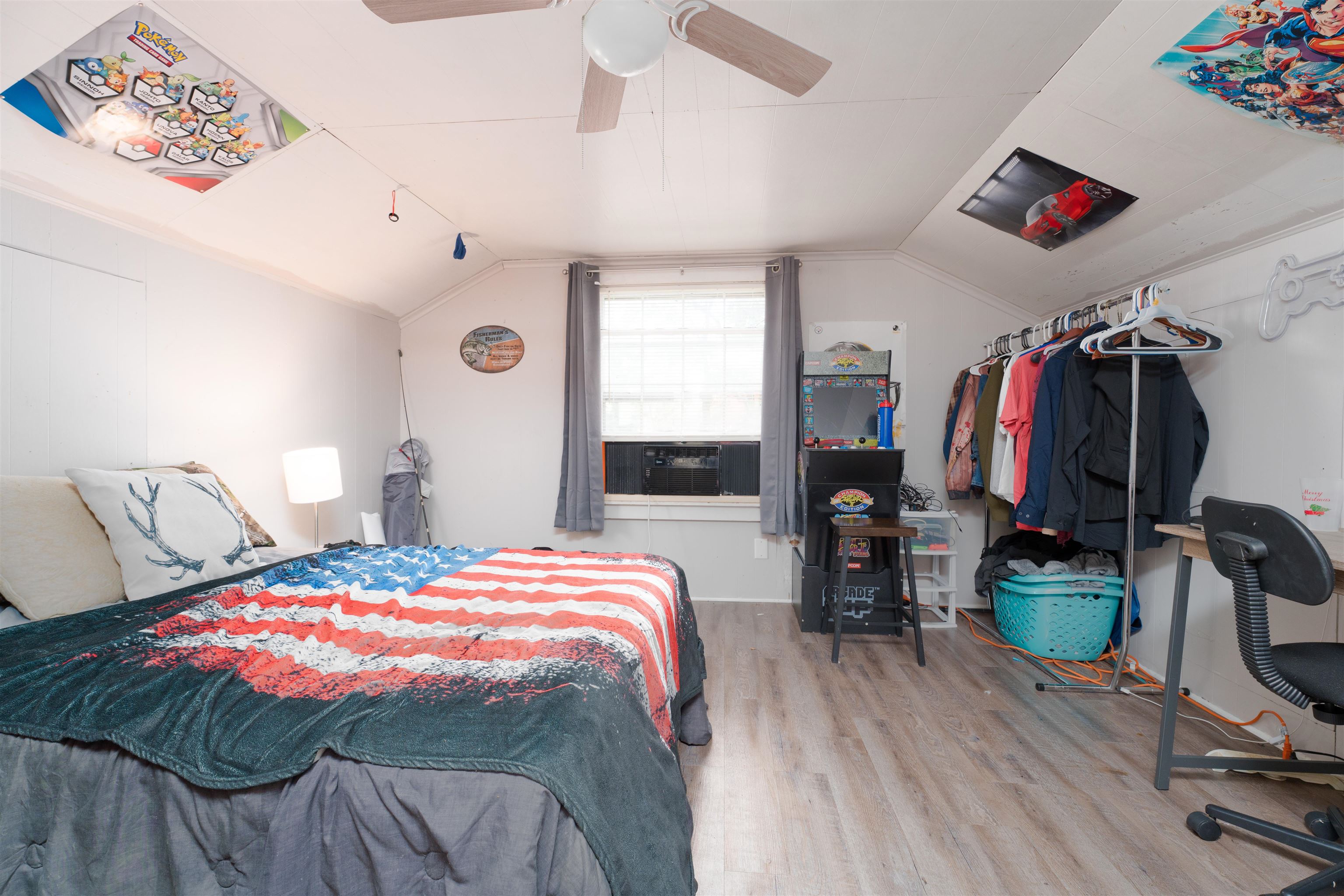 10808 Mill St., Utica, Kentucky 42376, 5 Bedrooms Bedrooms, ,2 BathroomsBathrooms,Single Family Residence,For Sale,Mill St.,90797