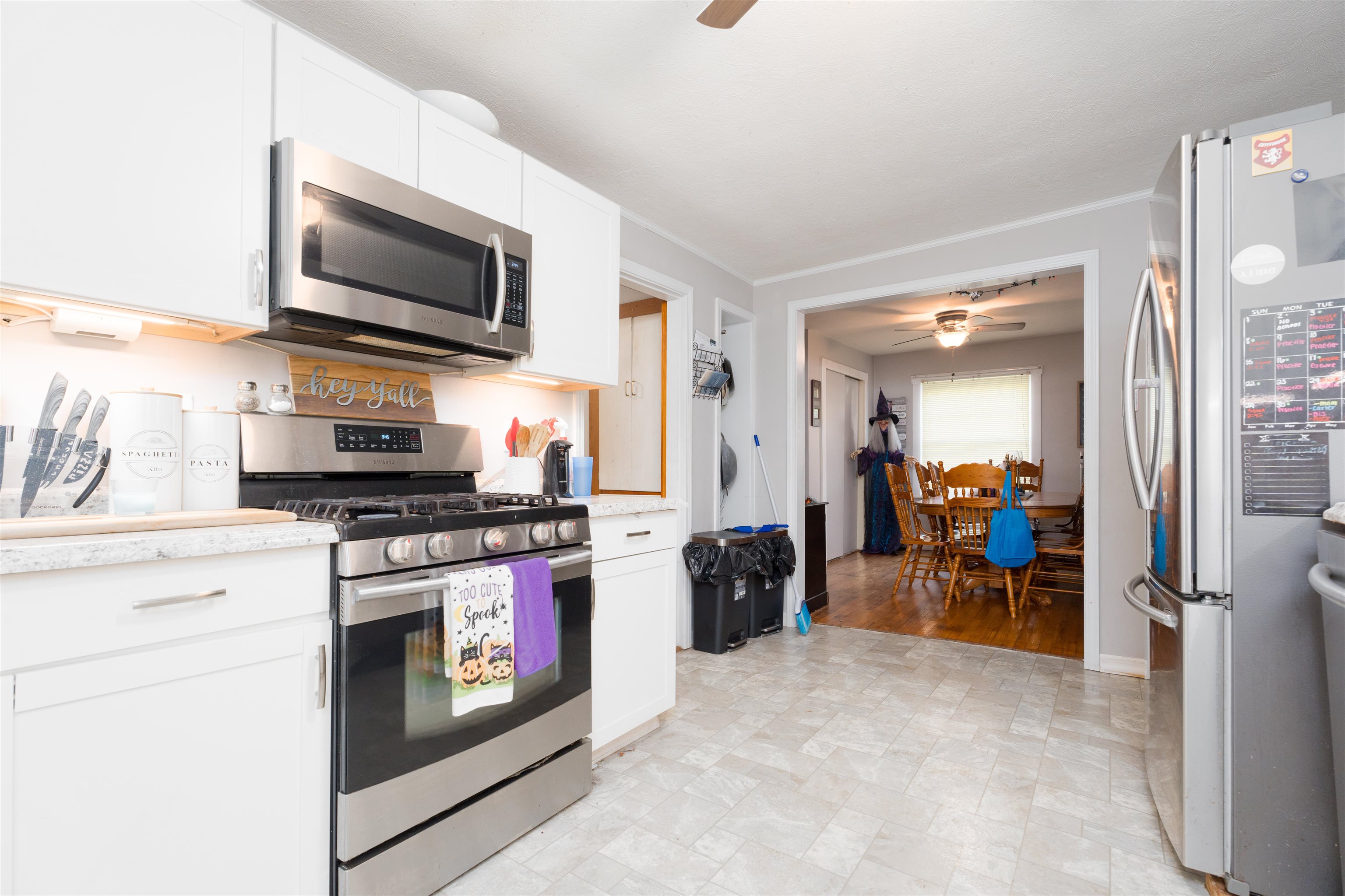 10808 Mill St., Utica, Kentucky 42376, 5 Bedrooms Bedrooms, ,2 BathroomsBathrooms,Single Family Residence,For Sale,Mill St.,90797