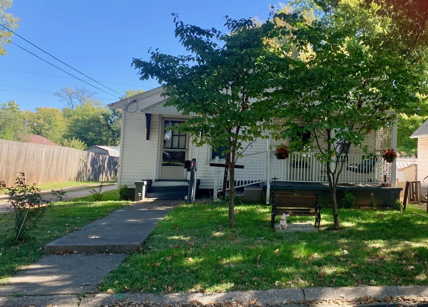 1523 Pearl St, Owensboro, Kentucky 42301, 3 Bedrooms Bedrooms, ,1 BathroomBathrooms,Single Family Residence,For Sale,Pearl St,90806