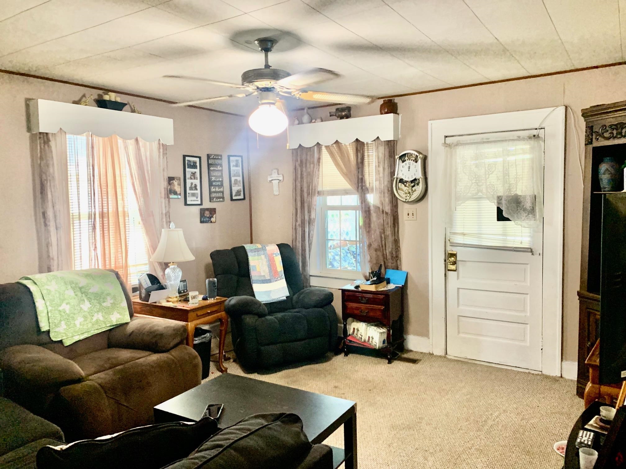1523 Pearl St, Owensboro, Kentucky 42301, 3 Bedrooms Bedrooms, ,1 BathroomBathrooms,Single Family Residence,For Sale,Pearl St,90806