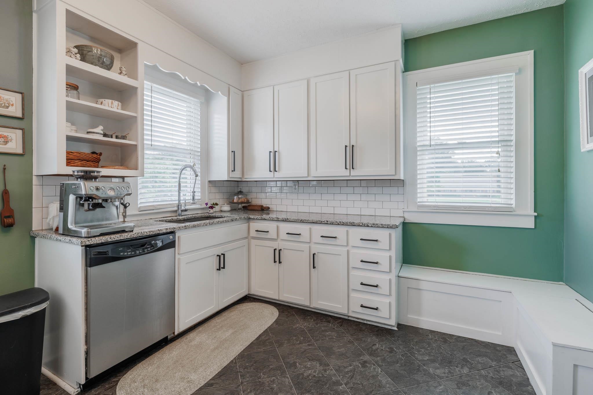 1930 Freeman Avenue, Owensboro, Kentucky 42301, 2 Bedrooms Bedrooms, ,1 BathroomBathrooms,Single Family Residence,For Sale,Freeman Avenue,90807