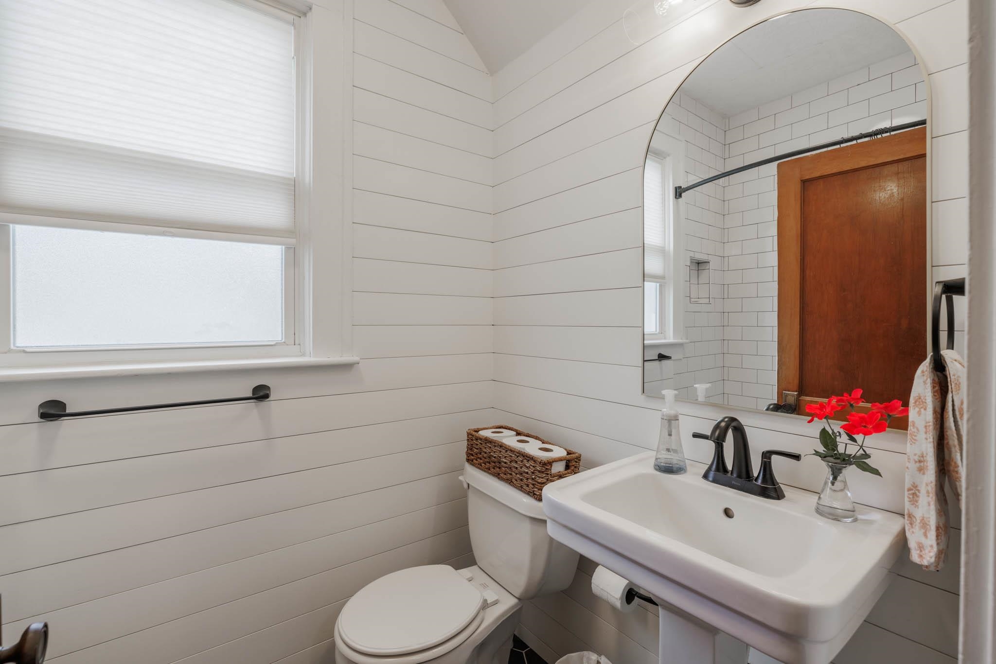 1930 Freeman Avenue, Owensboro, Kentucky 42301, 2 Bedrooms Bedrooms, ,1 BathroomBathrooms,Single Family Residence,For Sale,Freeman Avenue,90807