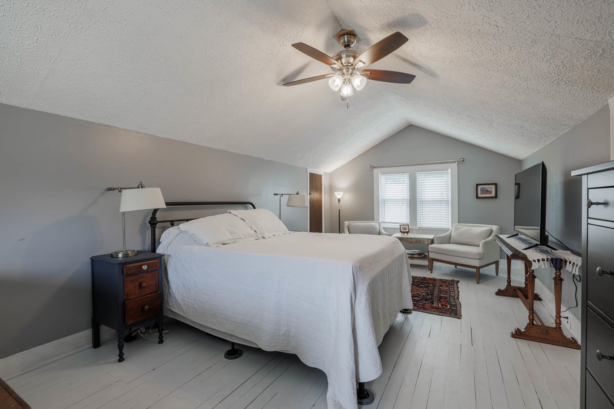 1930 Freeman Avenue, Owensboro, Kentucky 42301, 2 Bedrooms Bedrooms, ,1 BathroomBathrooms,Single Family Residence,For Sale,Freeman Avenue,90807
