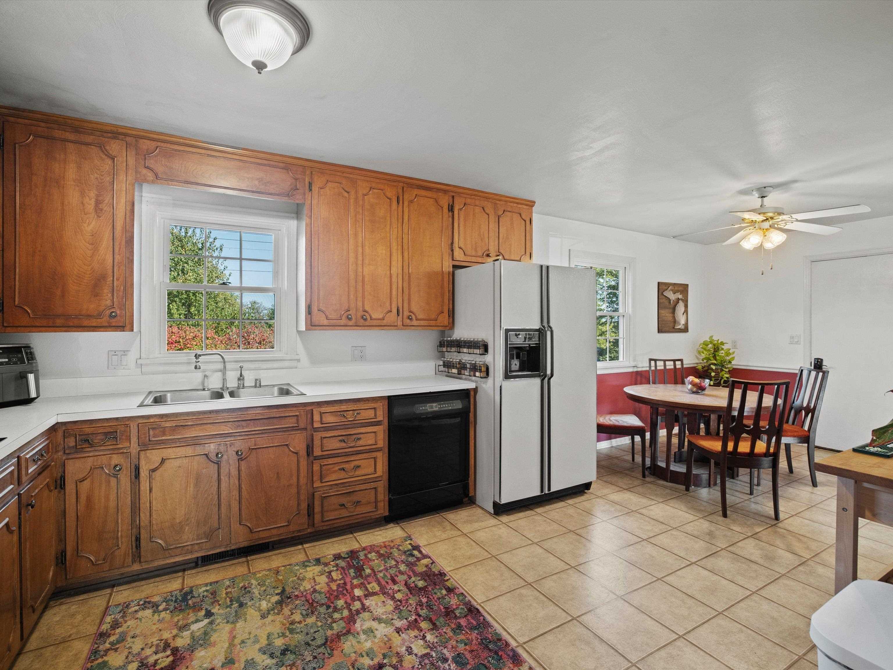 1718 Trinity Drive, Owensboro, Kentucky 42303, 4 Bedrooms Bedrooms, ,2 BathroomsBathrooms,Single Family Residence,For Sale,Trinity Drive,90814