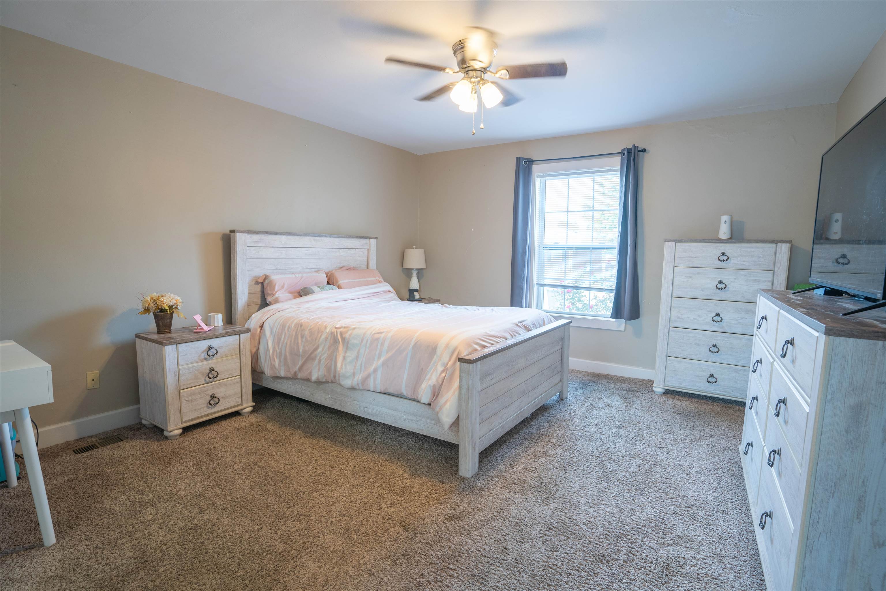 3020 Flamingo Ave., Owensboro, Kentucky 42301, 3 Bedrooms Bedrooms, ,2 BathroomsBathrooms,Single Family Residence,For Sale,Flamingo Ave.,90815