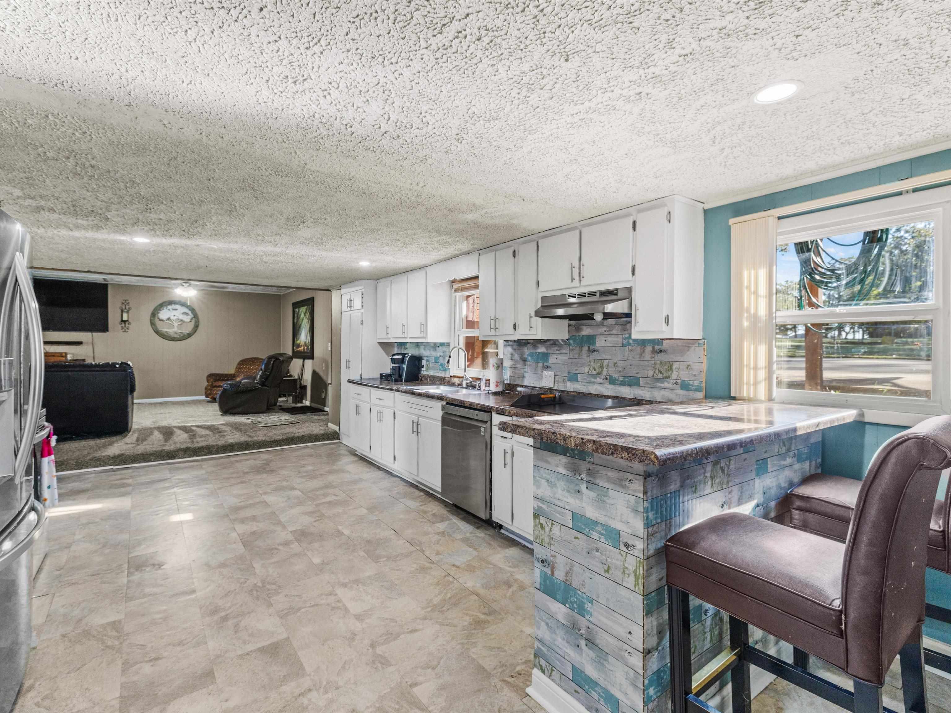 395 Greenville Road, White Plains, Kentucky 42464, 3 Bedrooms Bedrooms, ,2 BathroomsBathrooms,Single Family Residence,For Sale,Greenville Road,90816