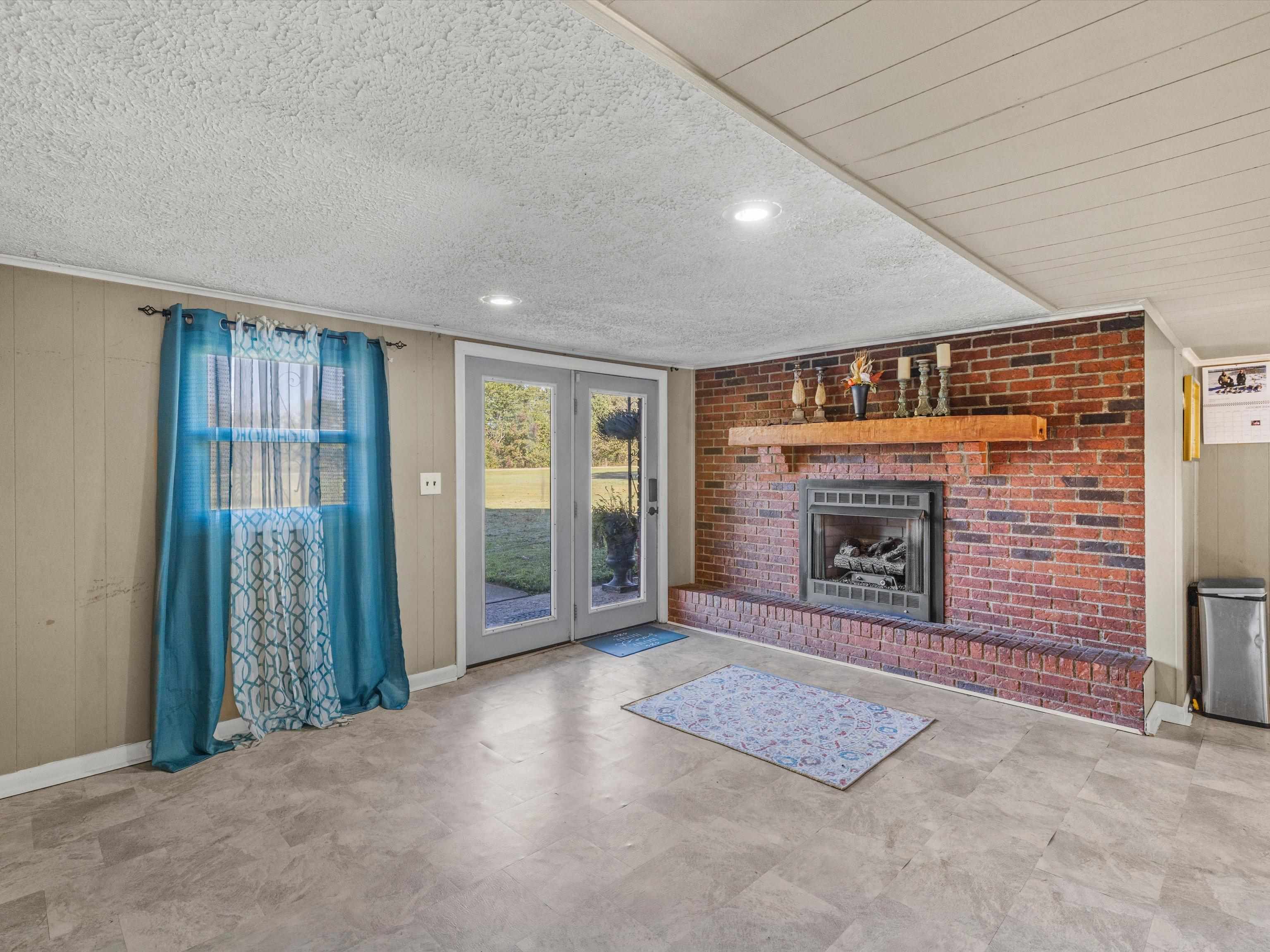 395 Greenville Road, White Plains, Kentucky 42464, 3 Bedrooms Bedrooms, ,2 BathroomsBathrooms,Single Family Residence,For Sale,Greenville Road,90816