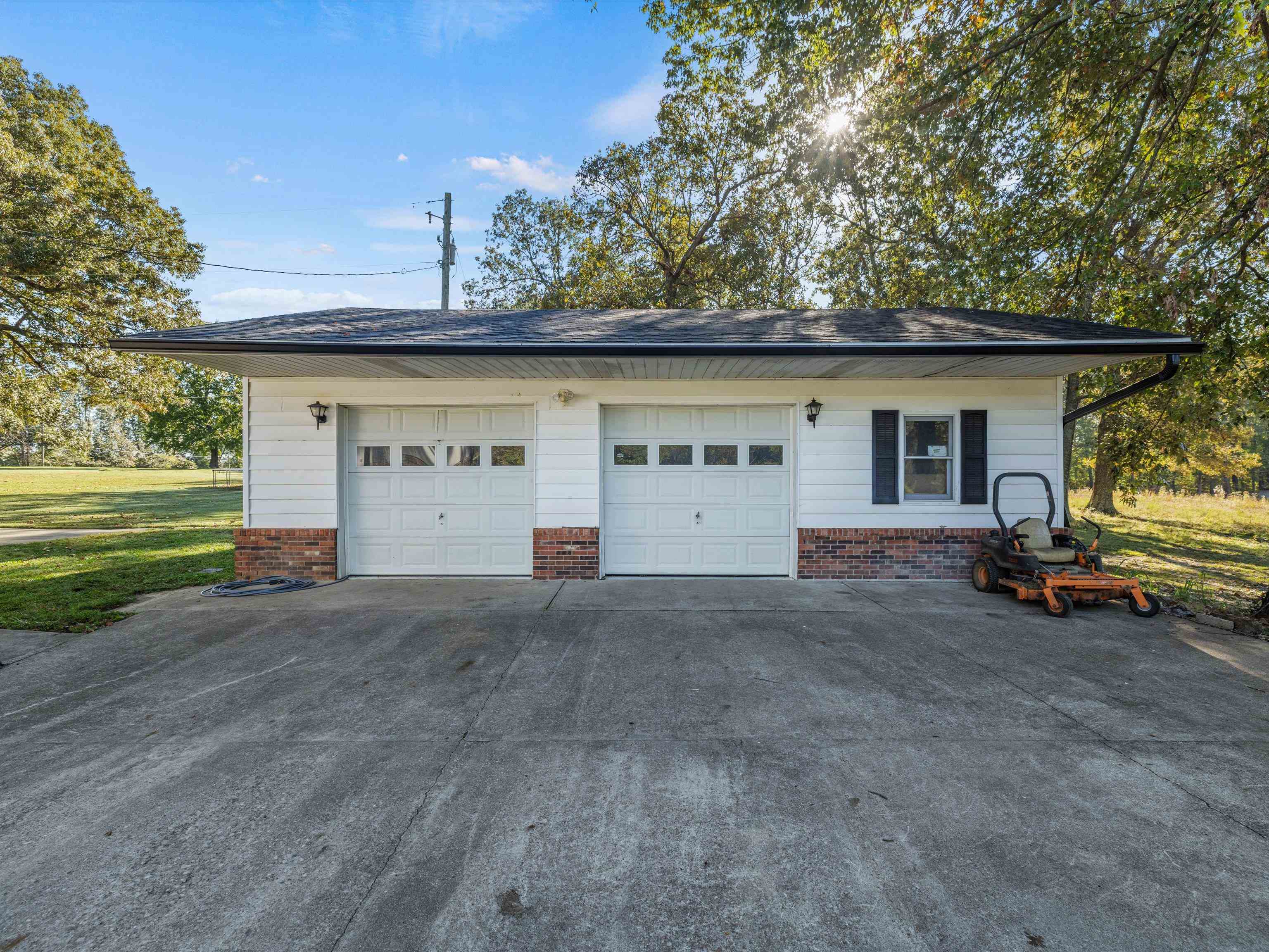 395 Greenville Road, White Plains, Kentucky 42464, 3 Bedrooms Bedrooms, ,2 BathroomsBathrooms,Single Family Residence,For Sale,Greenville Road,90816