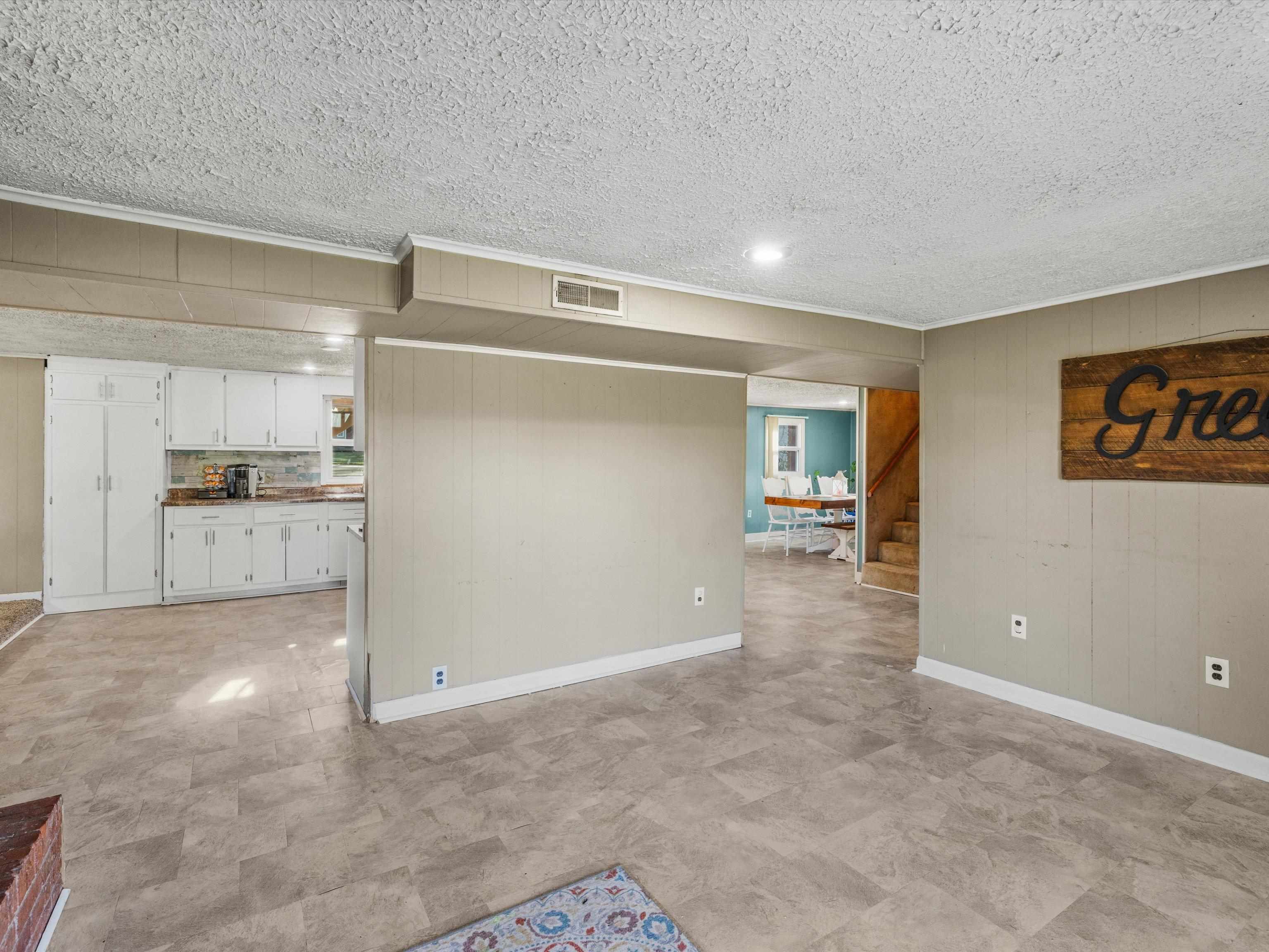 395 Greenville Road, White Plains, Kentucky 42464, 3 Bedrooms Bedrooms, ,2 BathroomsBathrooms,Single Family Residence,For Sale,Greenville Road,90816