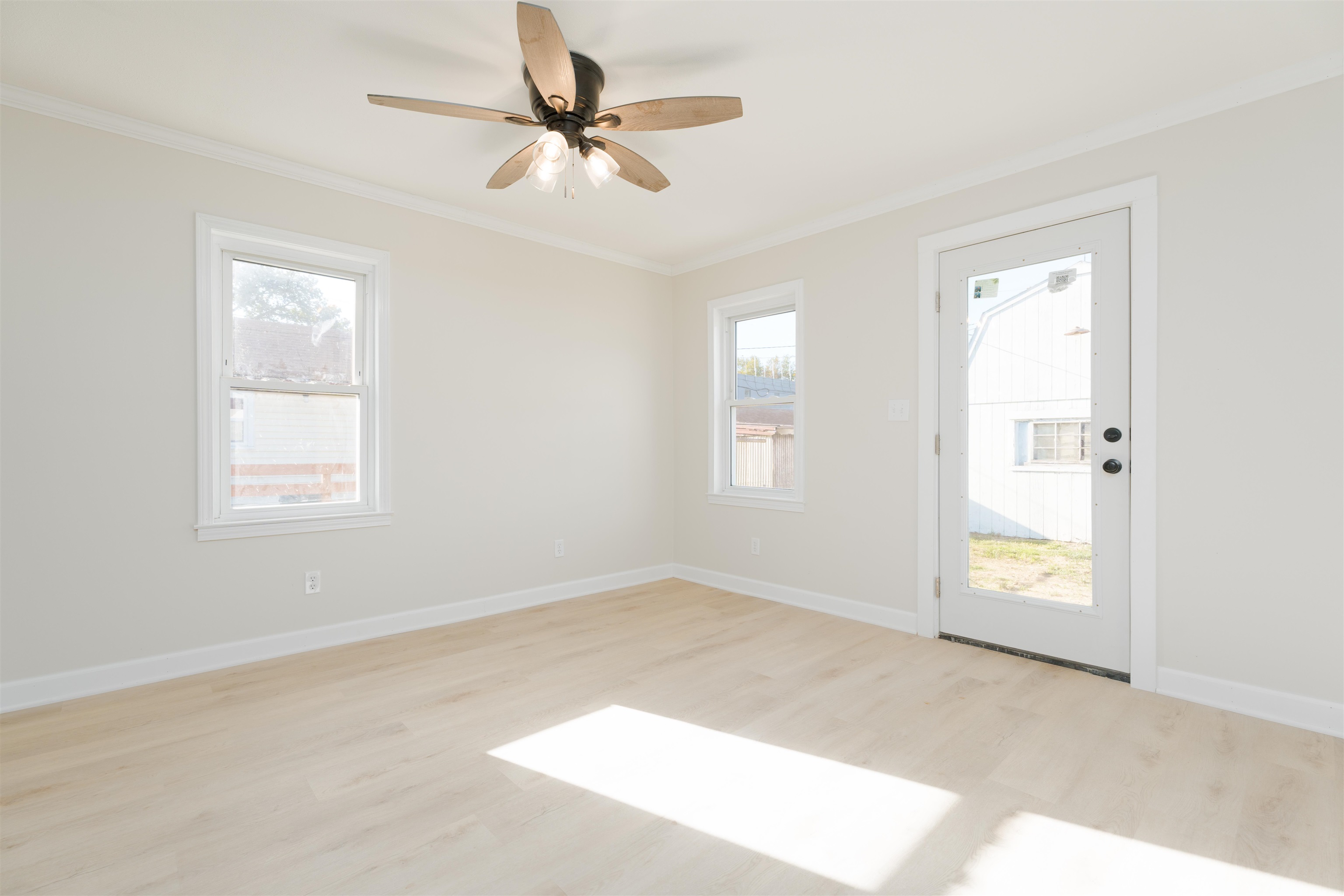 1807 East 19th Street, Owensboro, Kentucky 42303-1211, 3 Bedrooms Bedrooms, ,1 BathroomBathrooms,Single Family Residence,For Sale,East 19th Street,90818