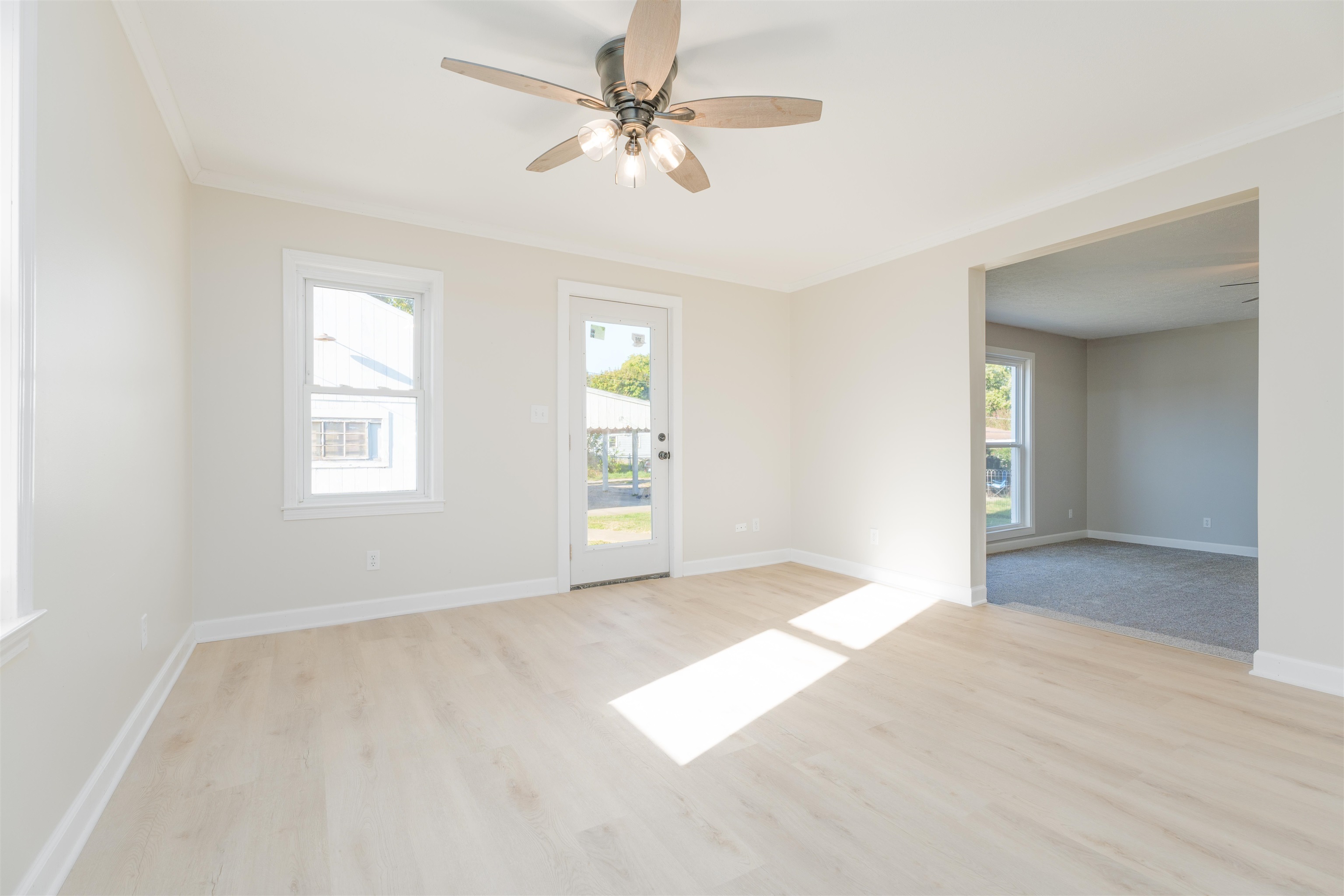 1807 East 19th Street, Owensboro, Kentucky 42303-1211, 3 Bedrooms Bedrooms, ,1 BathroomBathrooms,Single Family Residence,For Sale,East 19th Street,90818
