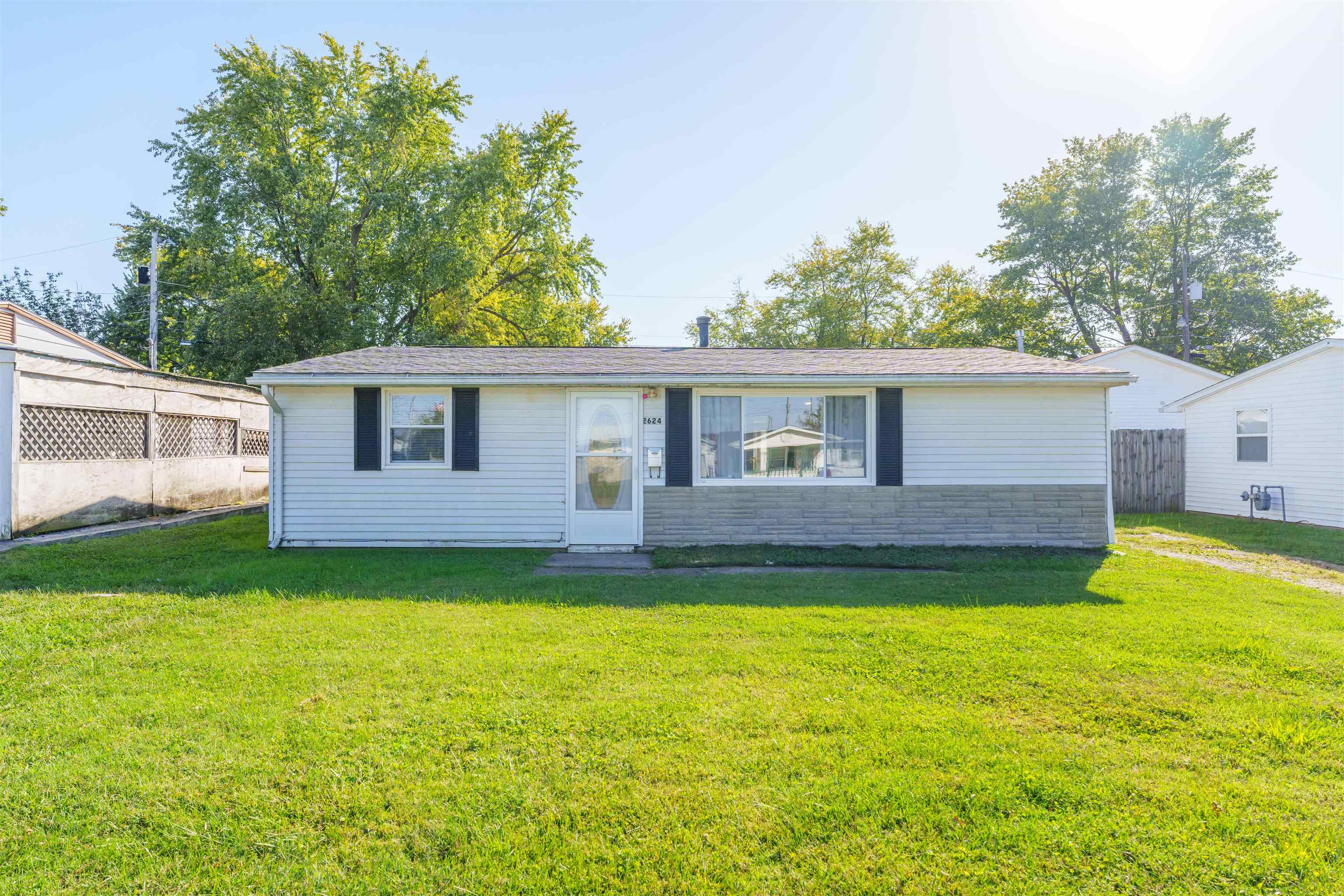 2624 West 5th Street, Owensboro, Kentucky 42301, 3 Bedrooms Bedrooms, ,1 BathroomBathrooms,Single Family Residence,For Sale,West 5th Street,90825