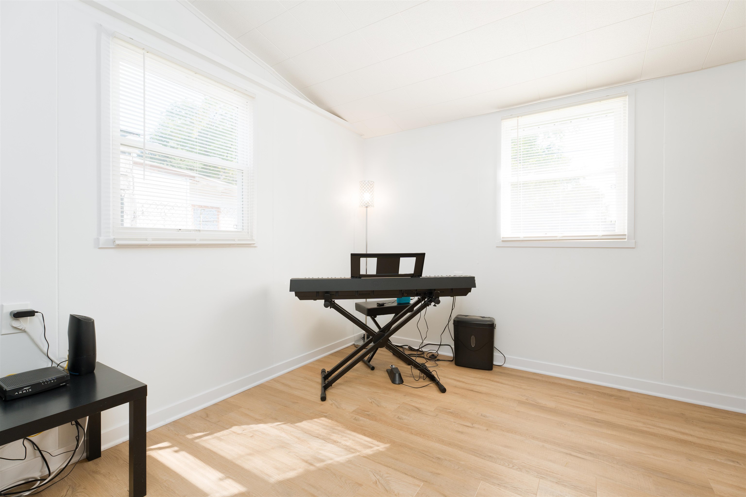 2624 West 5th Street, Owensboro, Kentucky 42301, 3 Bedrooms Bedrooms, ,1 BathroomBathrooms,Single Family Residence,For Sale,West 5th Street,90825
